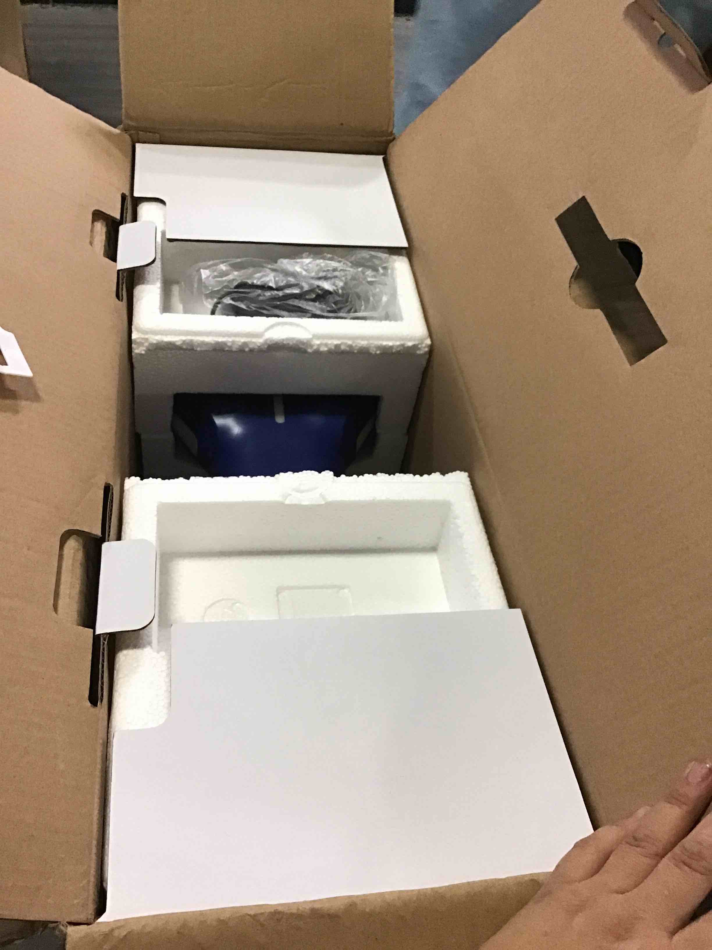 https://s3.amazonaws.com/lotting-images-prod/bidfta/ORG4906509_1694702532340.jpeg