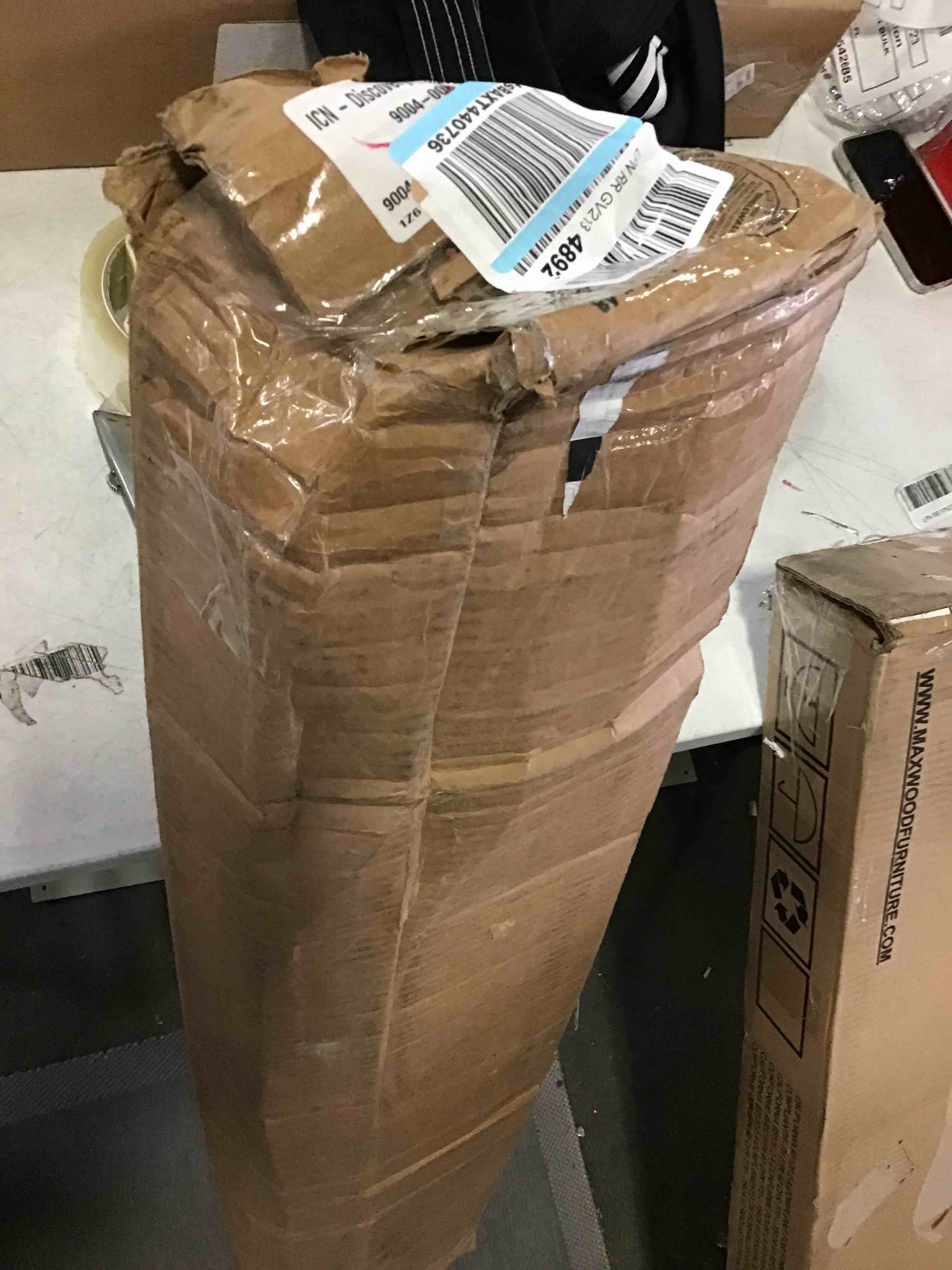 https://s3.amazonaws.com/lotting-images-prod/bidfta/ORG4906569_1694712434882.jpeg