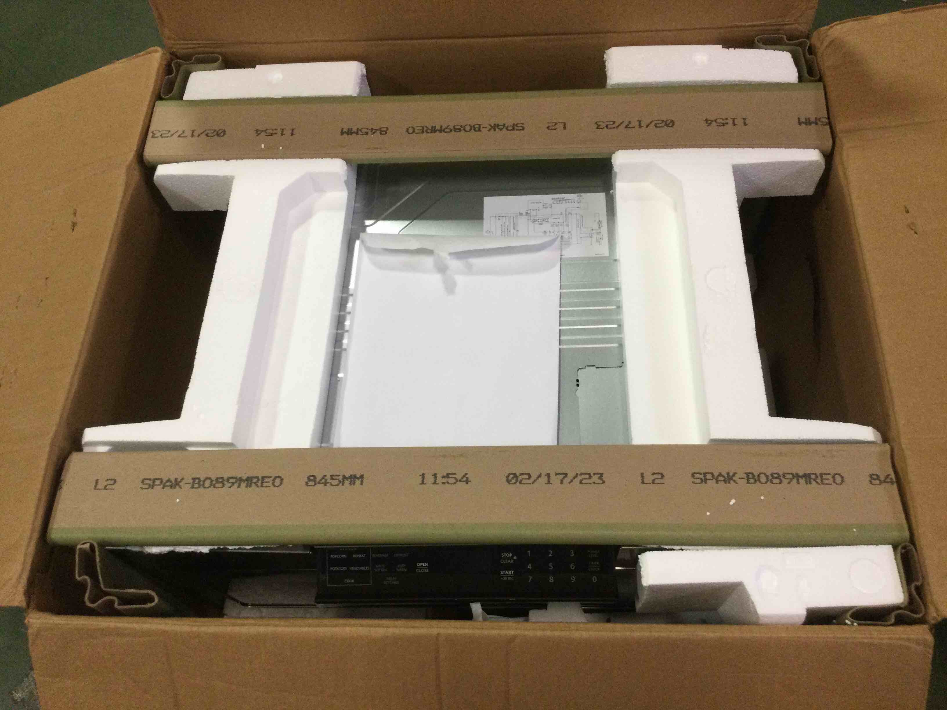 https://s3.amazonaws.com/lotting-images-prod/bidfta/ORG4907343_1694614194411.jpeg
