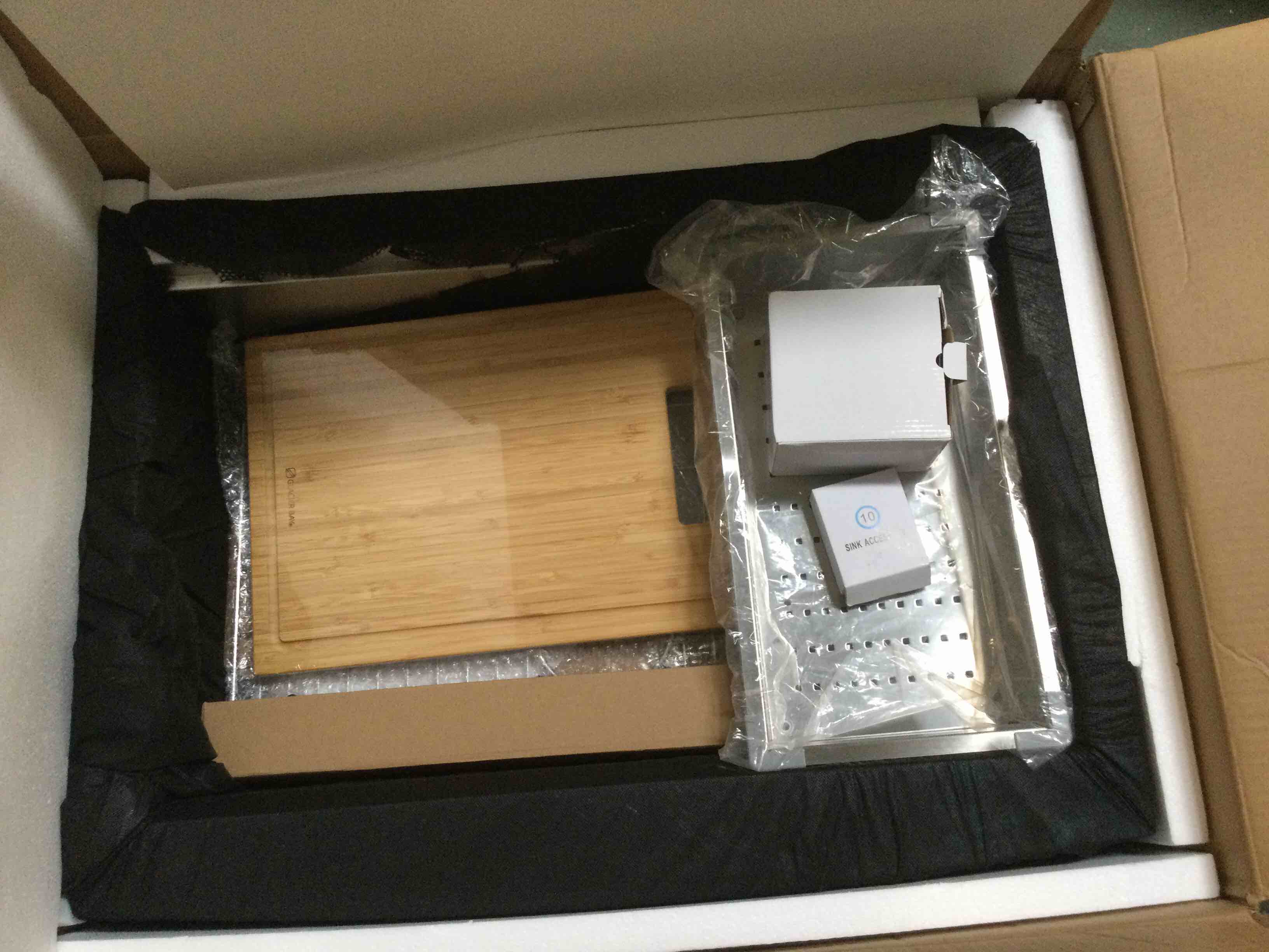 https://s3.amazonaws.com/lotting-images-prod/bidfta/ORG4907677_1694715051663.jpeg