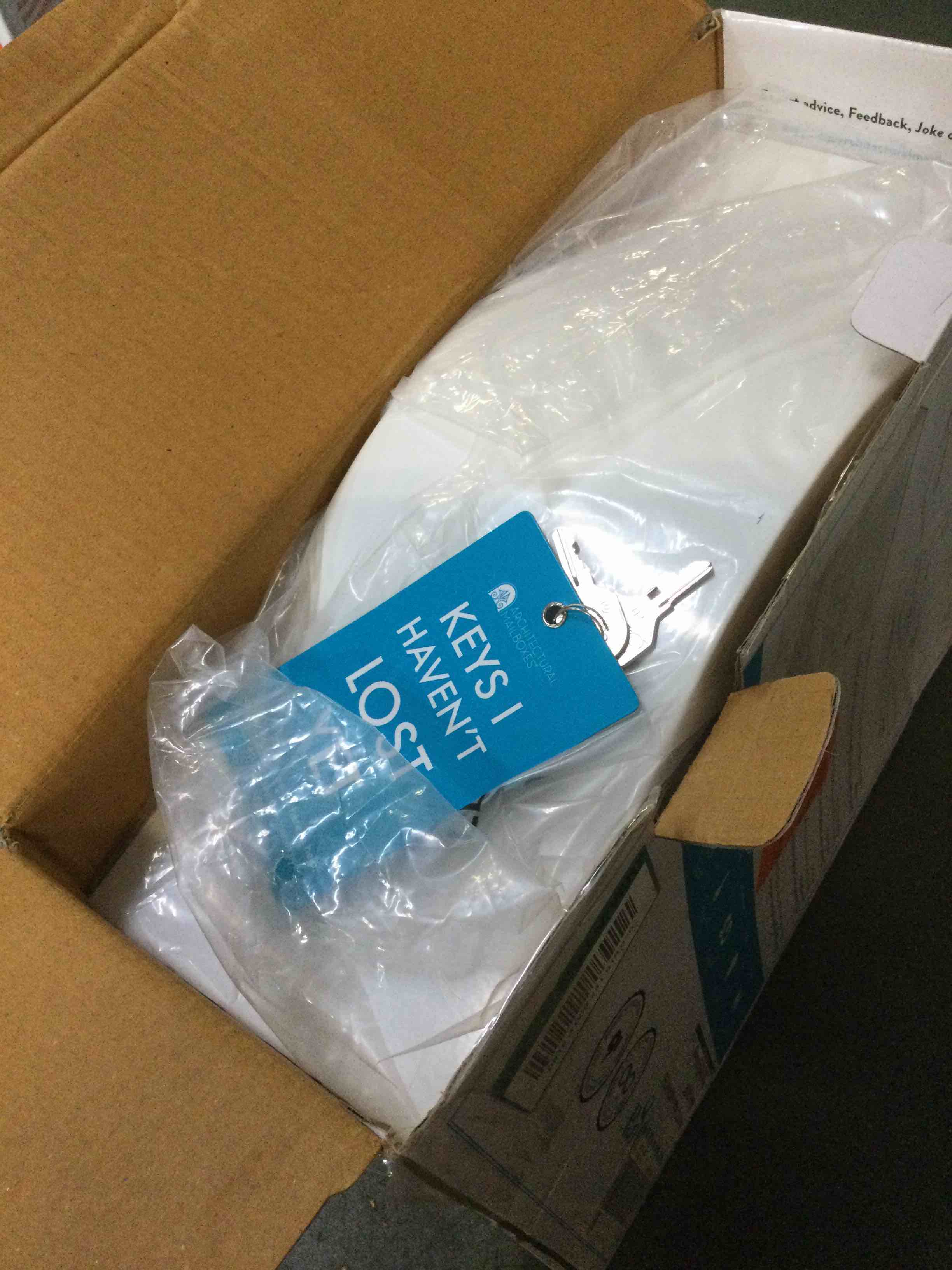 https://s3.amazonaws.com/lotting-images-prod/bidfta/ORG4909786_1695649655754.jpeg