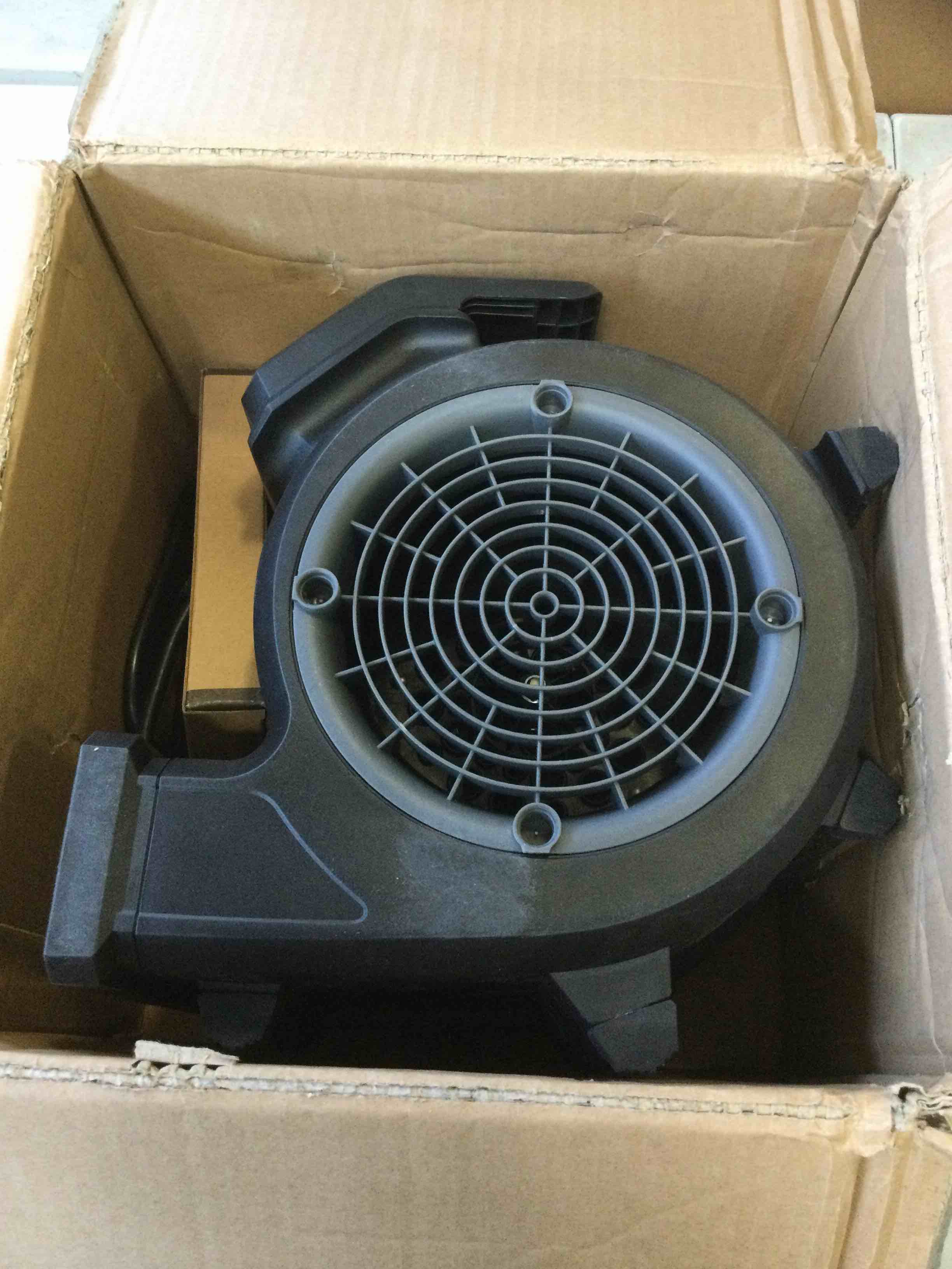 https://s3.amazonaws.com/lotting-images-prod/bidfta/ORG4912582_1695151305719.jpeg