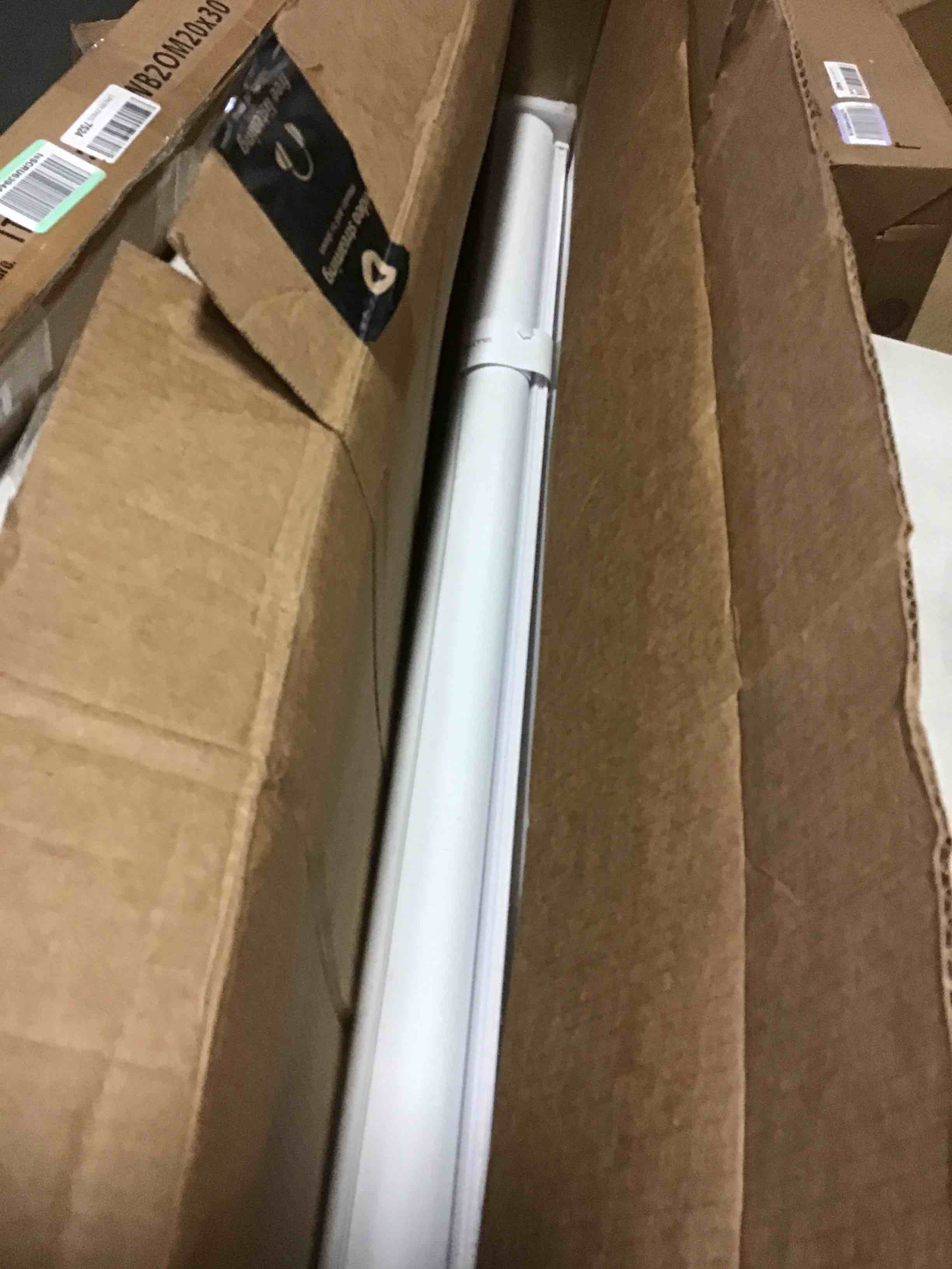 https://s3.amazonaws.com/lotting-images-prod/bidfta/ORG4913224_1695380940391.jpeg