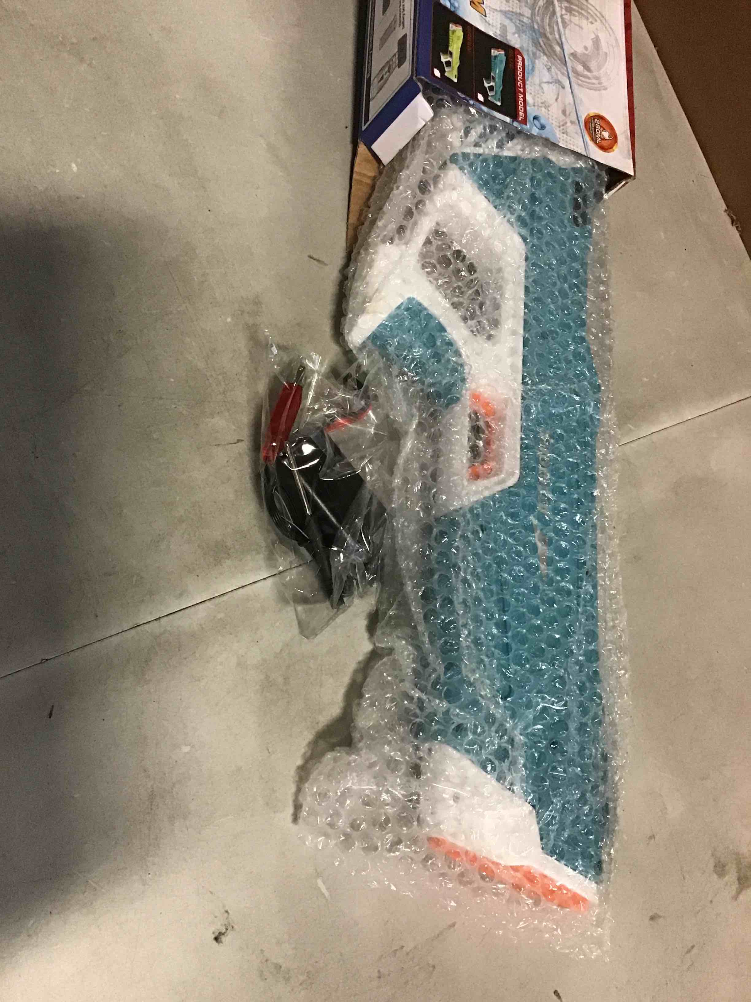 https://s3.amazonaws.com/lotting-images-prod/bidfta/ORG4914013_1695988723121.jpeg