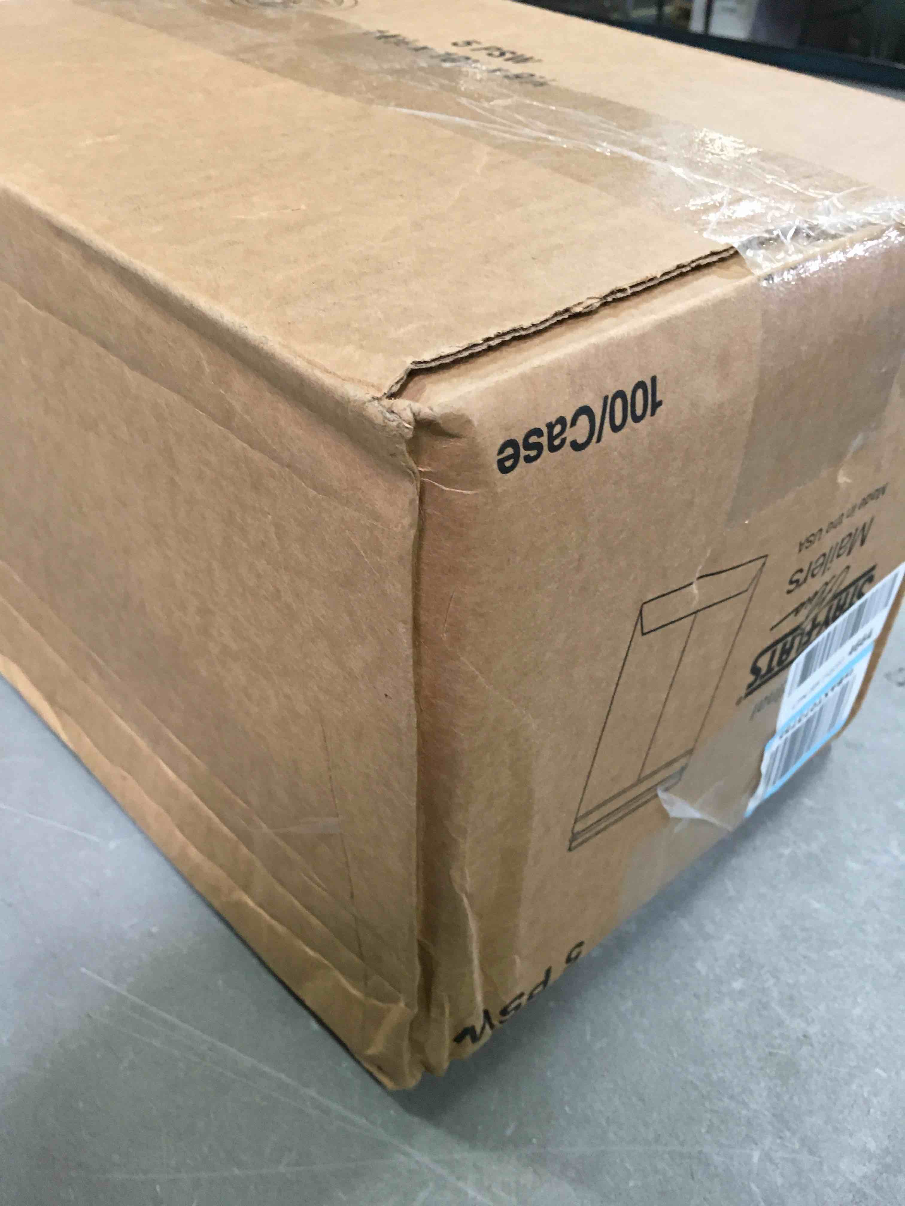 https://s3.amazonaws.com/lotting-images-prod/bidfta/ORG4915081_1694635613846.jpeg