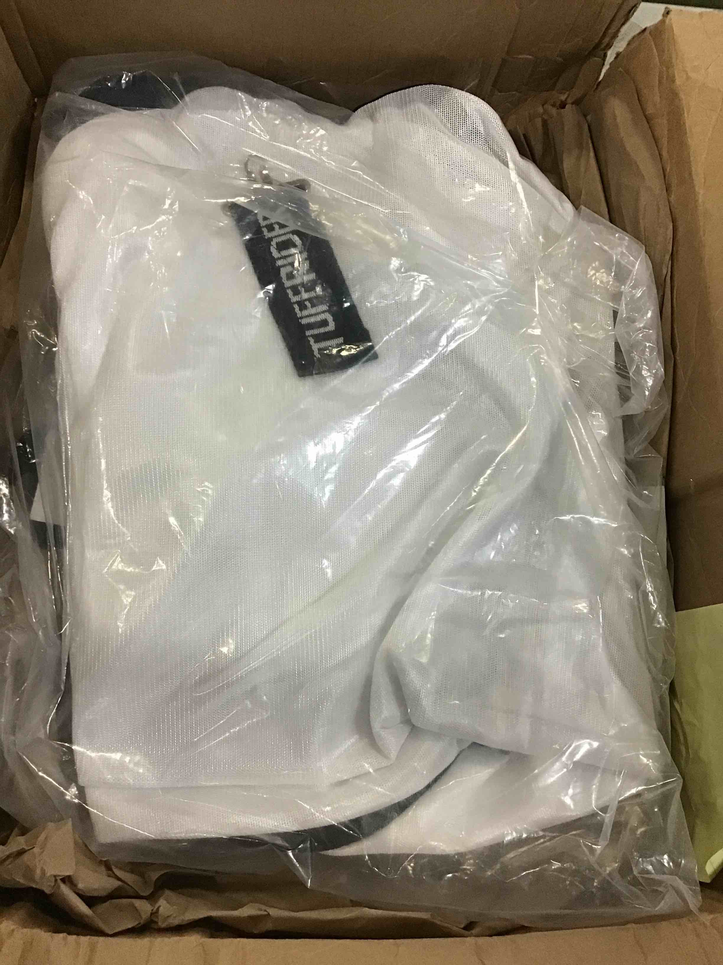 https://s3.amazonaws.com/lotting-images-prod/bidfta/ORG4915563_1695067536890.jpeg