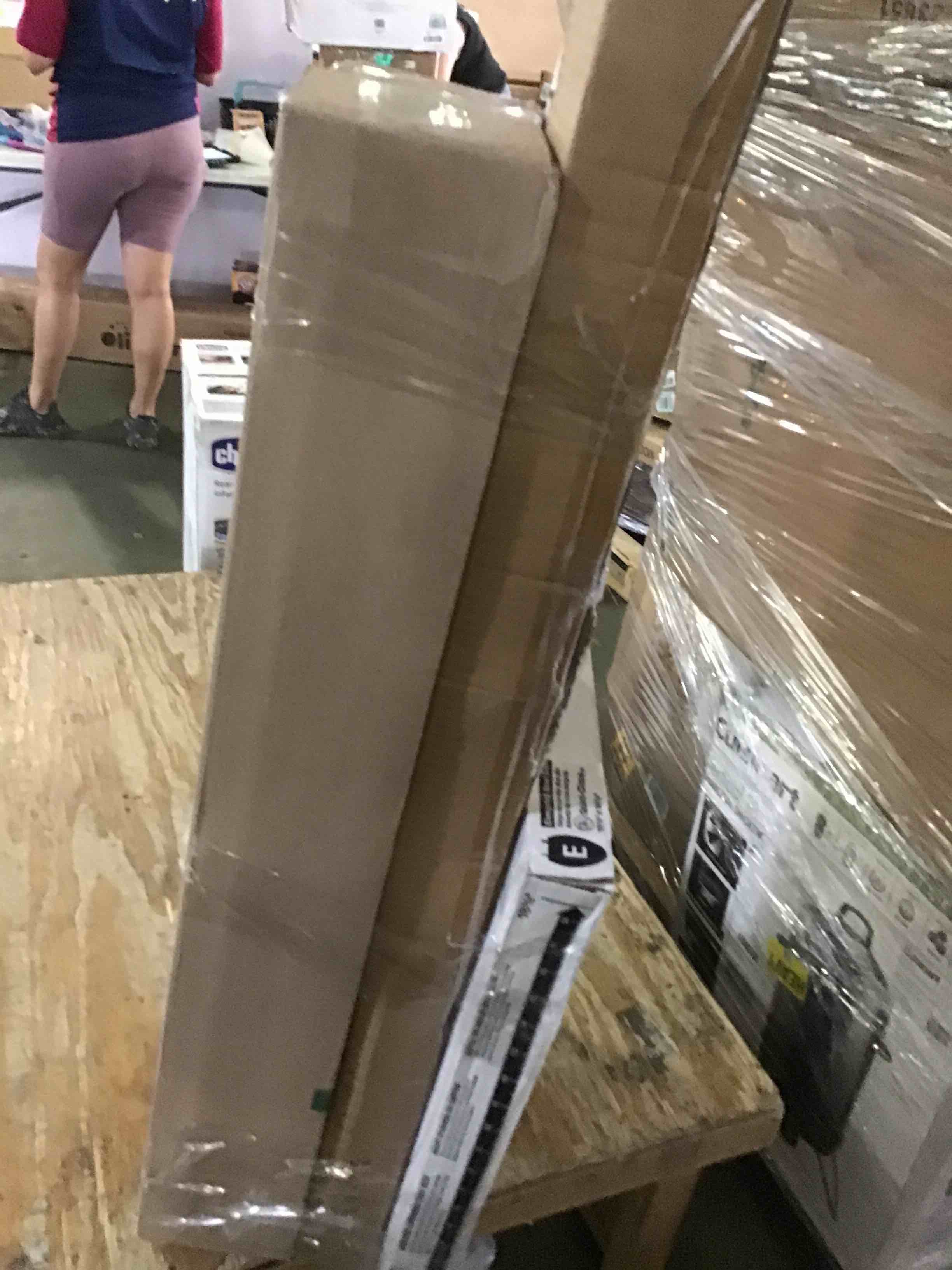 https://s3.amazonaws.com/lotting-images-prod/bidfta/ORG4921192_1688051018332.jpeg