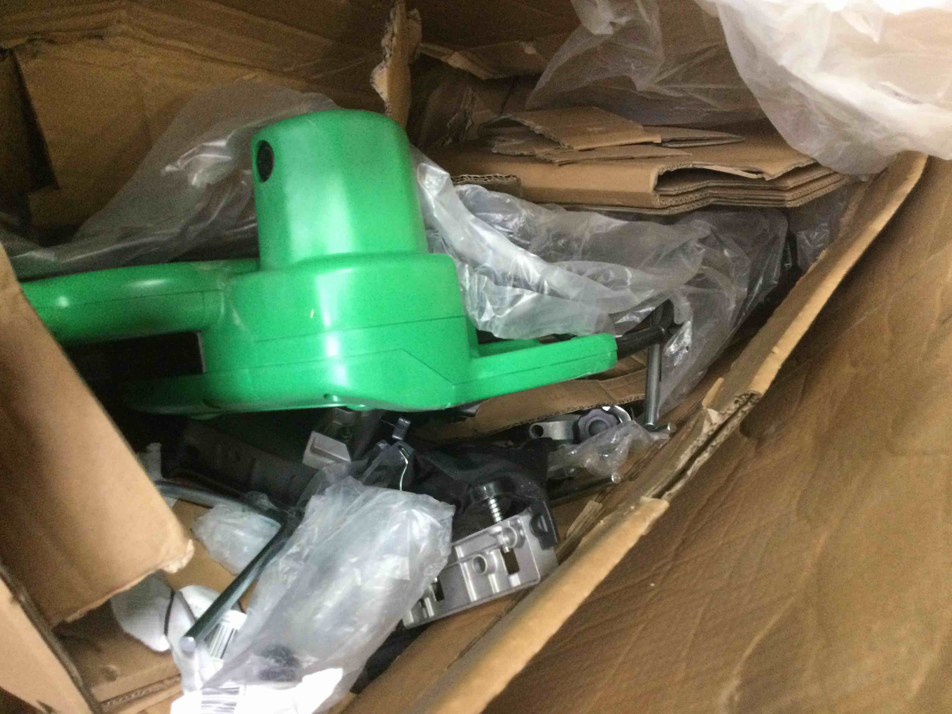https://s3.amazonaws.com/lotting-images-prod/bidfta/ORG4923870_1687873409864.jpeg