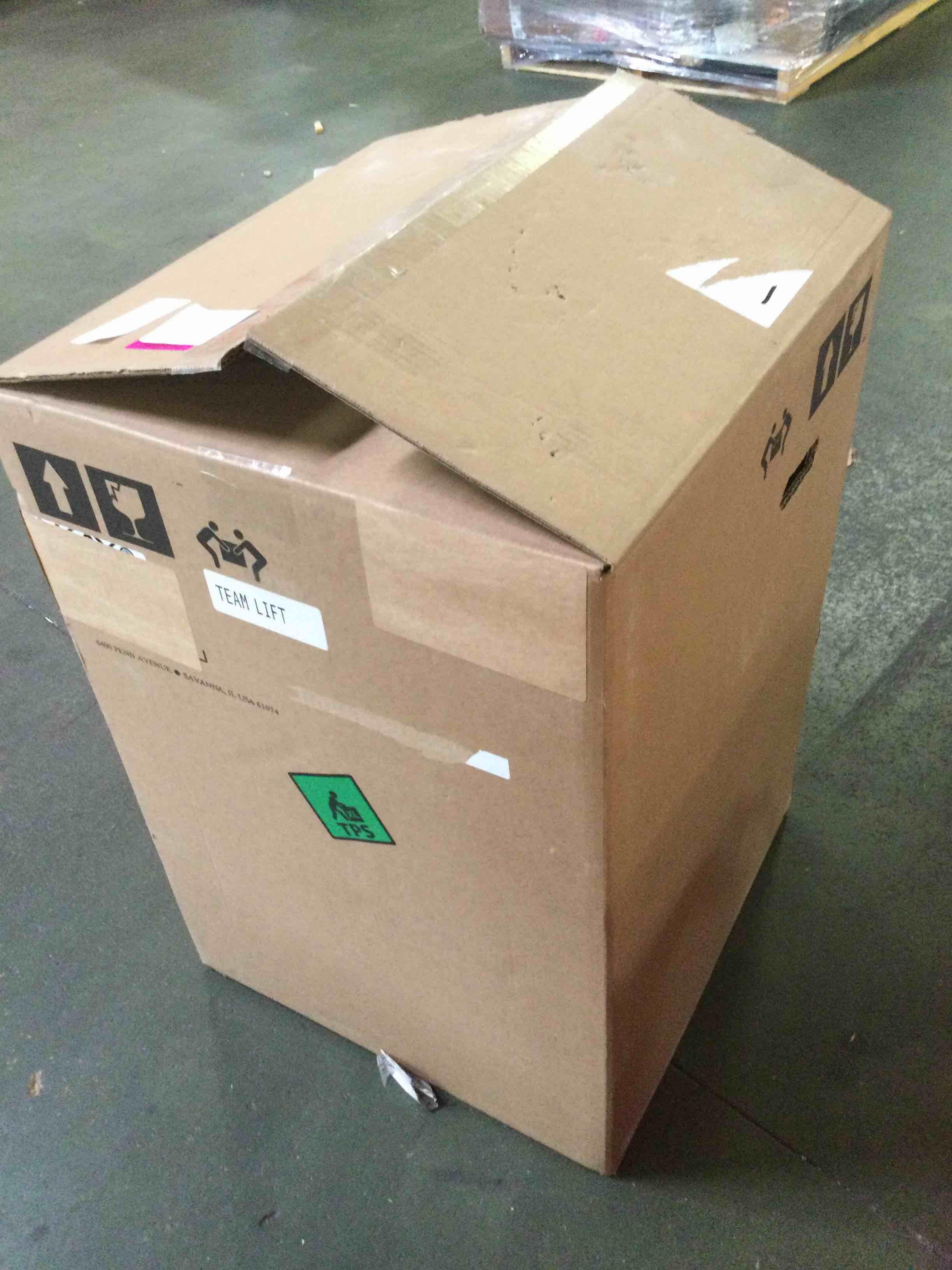 https://s3.amazonaws.com/lotting-images-prod/bidfta/ORG4924285_1688066586284.jpeg