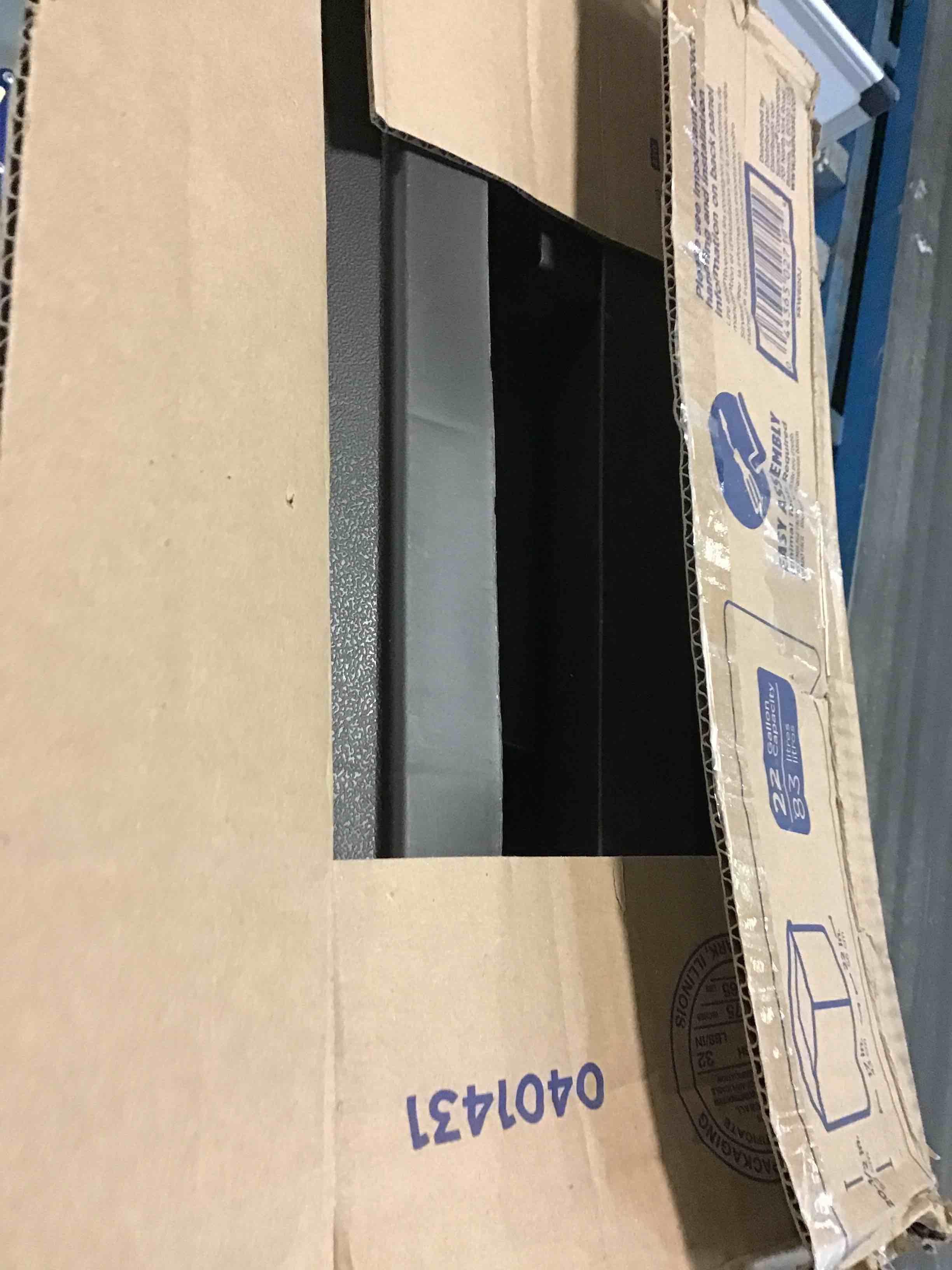 https://s3.amazonaws.com/lotting-images-prod/bidfta/ORG4925146_1687786342125.jpeg