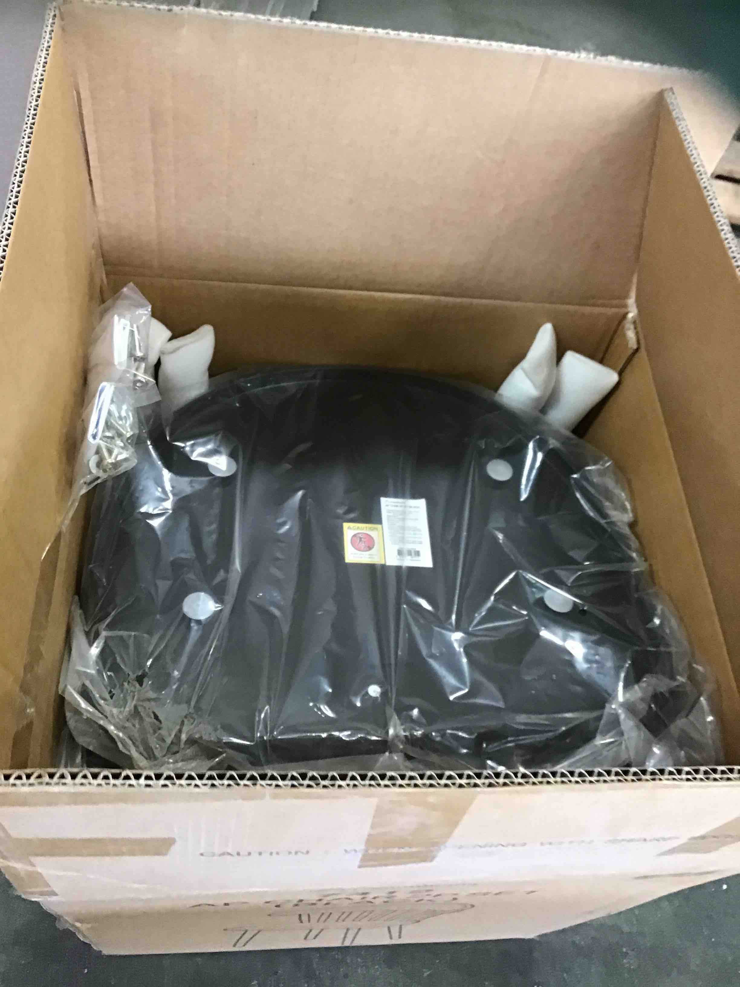 https://s3.amazonaws.com/lotting-images-prod/bidfta/ORG4928934_1704470766113.jpeg