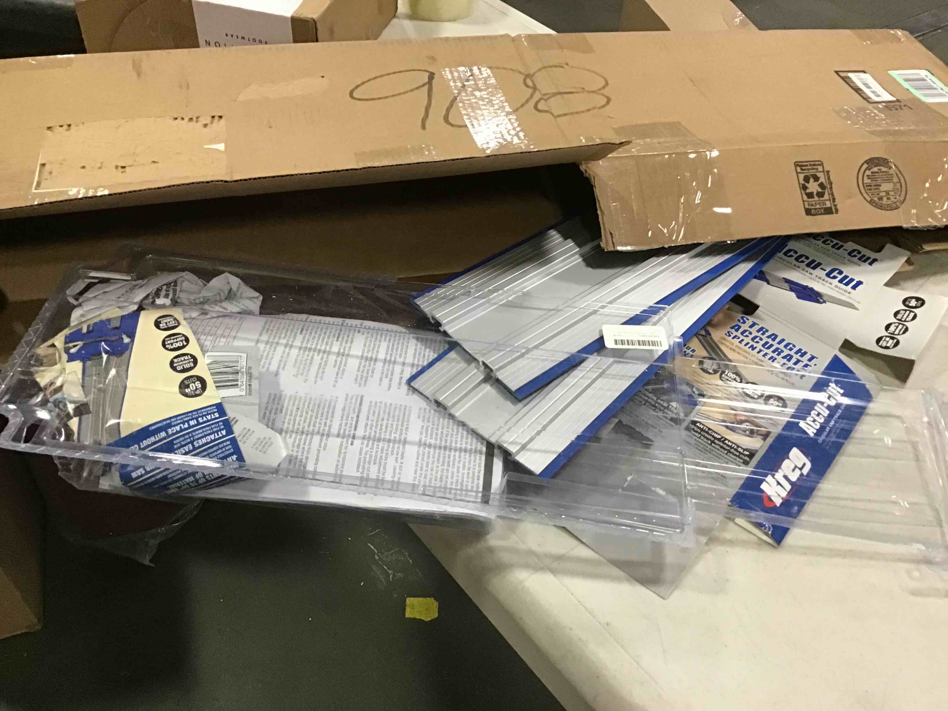https://s3.amazonaws.com/lotting-images-prod/bidfta/ORG4929072_1705065412127.jpeg