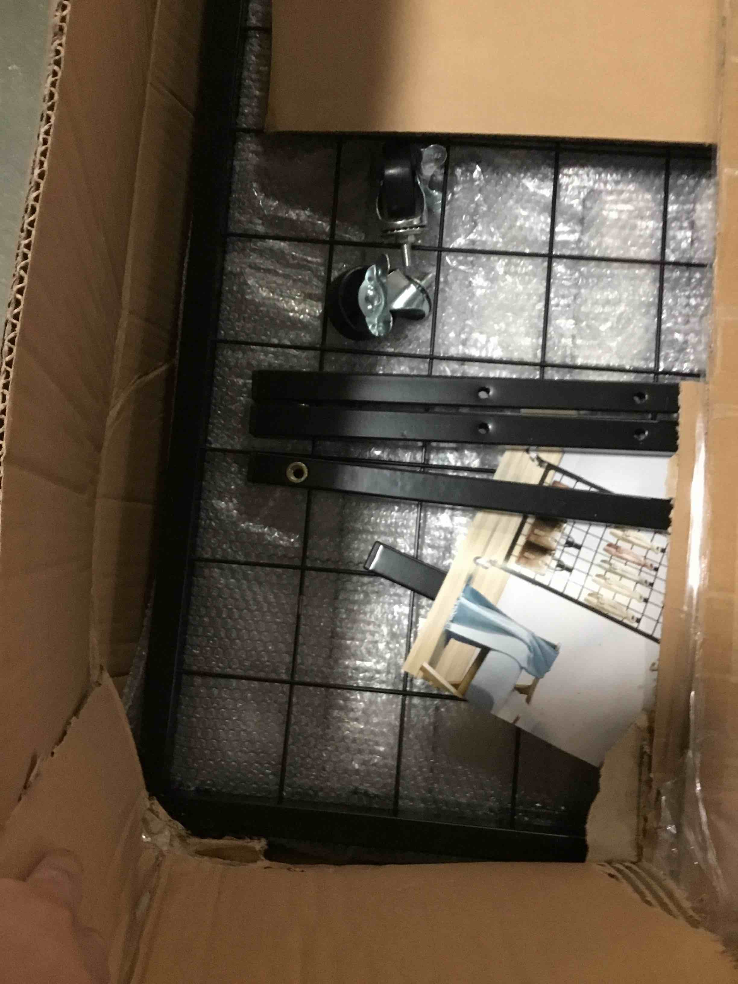 https://s3.amazonaws.com/lotting-images-prod/bidfta/ORG4929643_1703101495382.jpeg