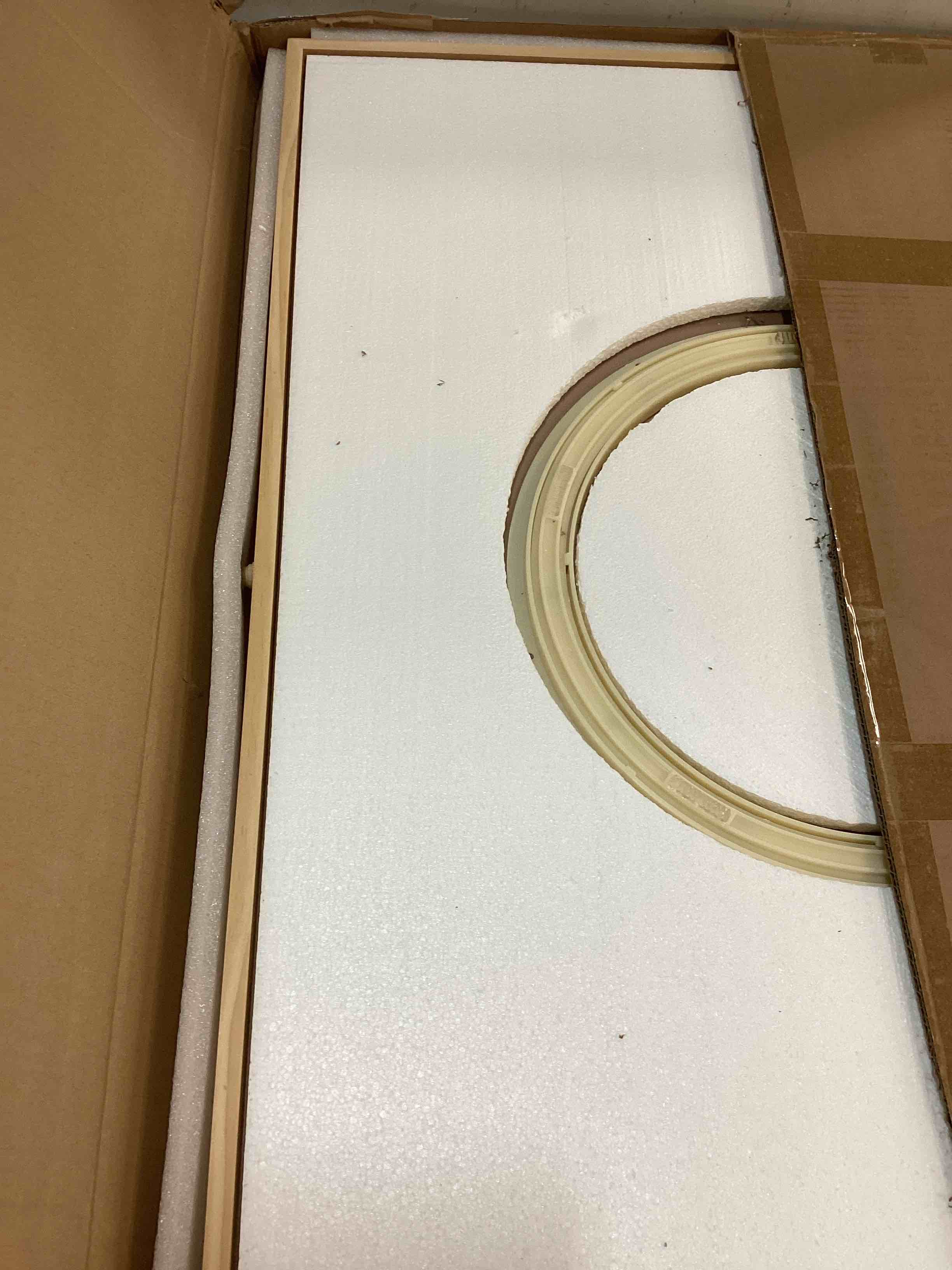 https://s3.amazonaws.com/lotting-images-prod/bidfta/ORG4930331_1703609222340.jpeg