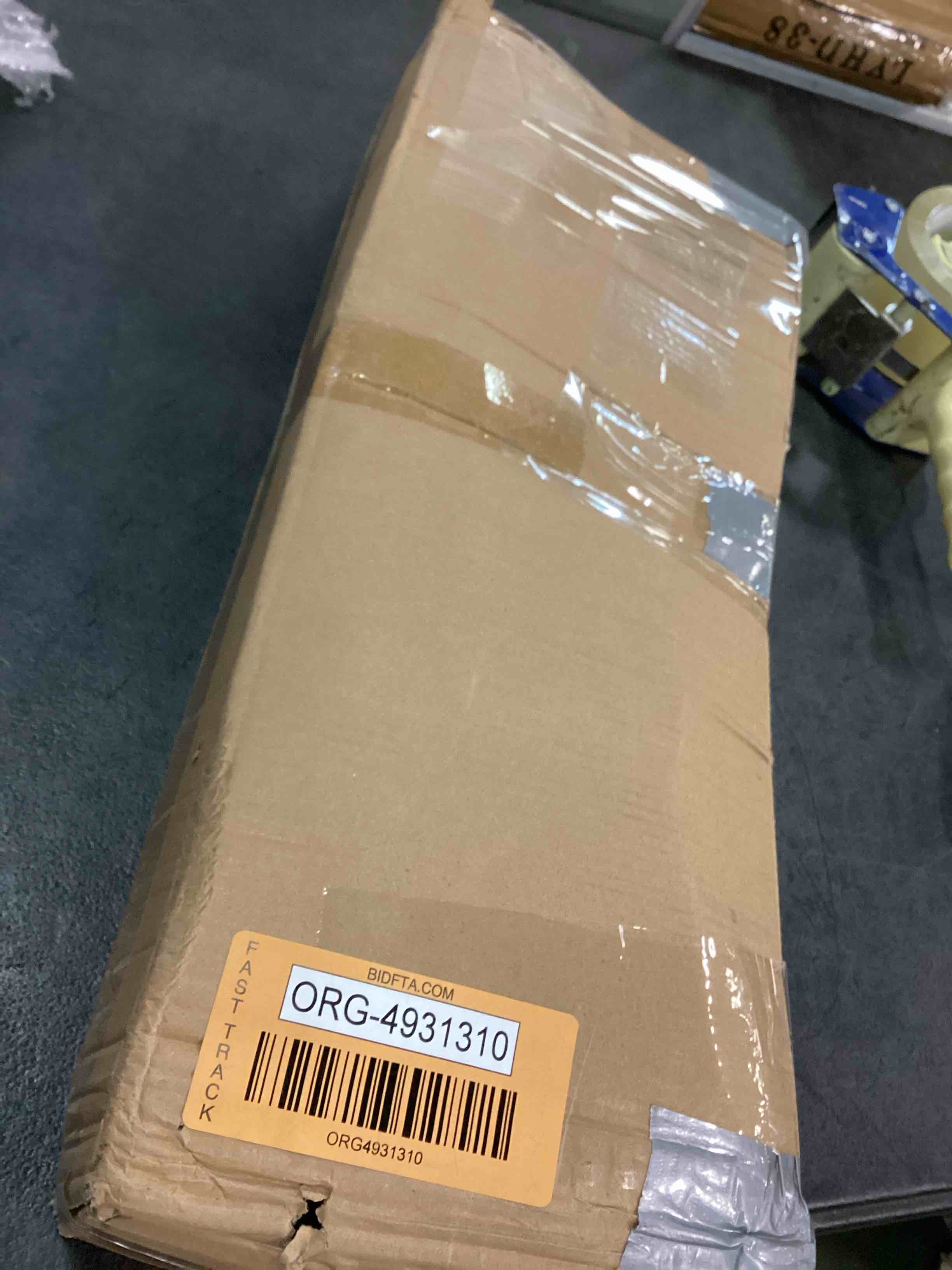 https://s3.amazonaws.com/lotting-images-prod/bidfta/ORG4931310_1703606626807.jpeg