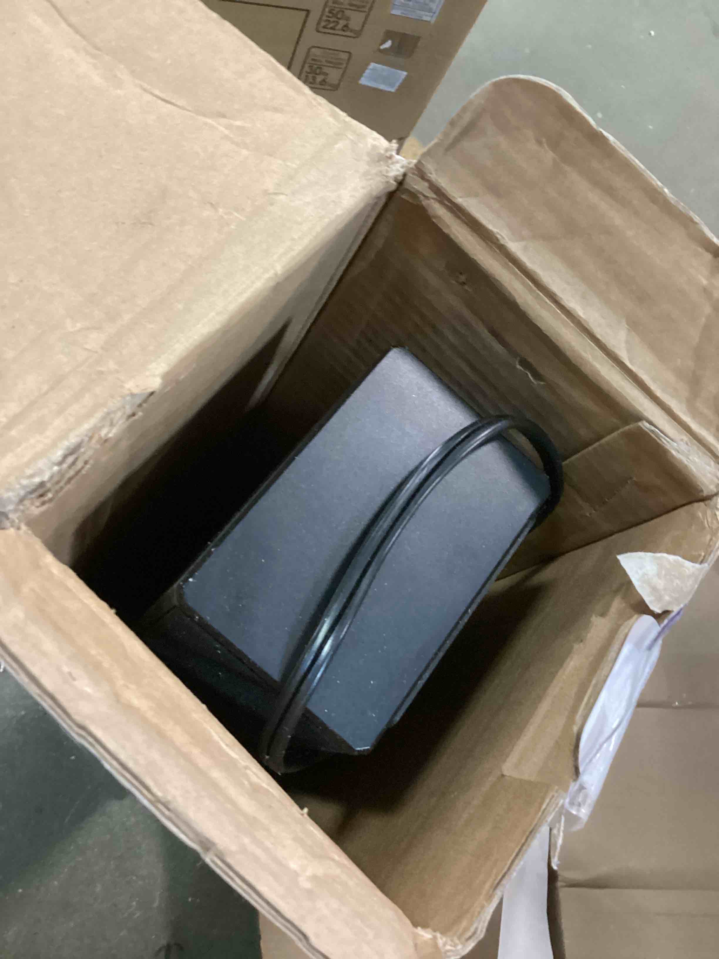 https://s3.amazonaws.com/lotting-images-prod/bidfta/ORG4931607_1703709324102.jpeg