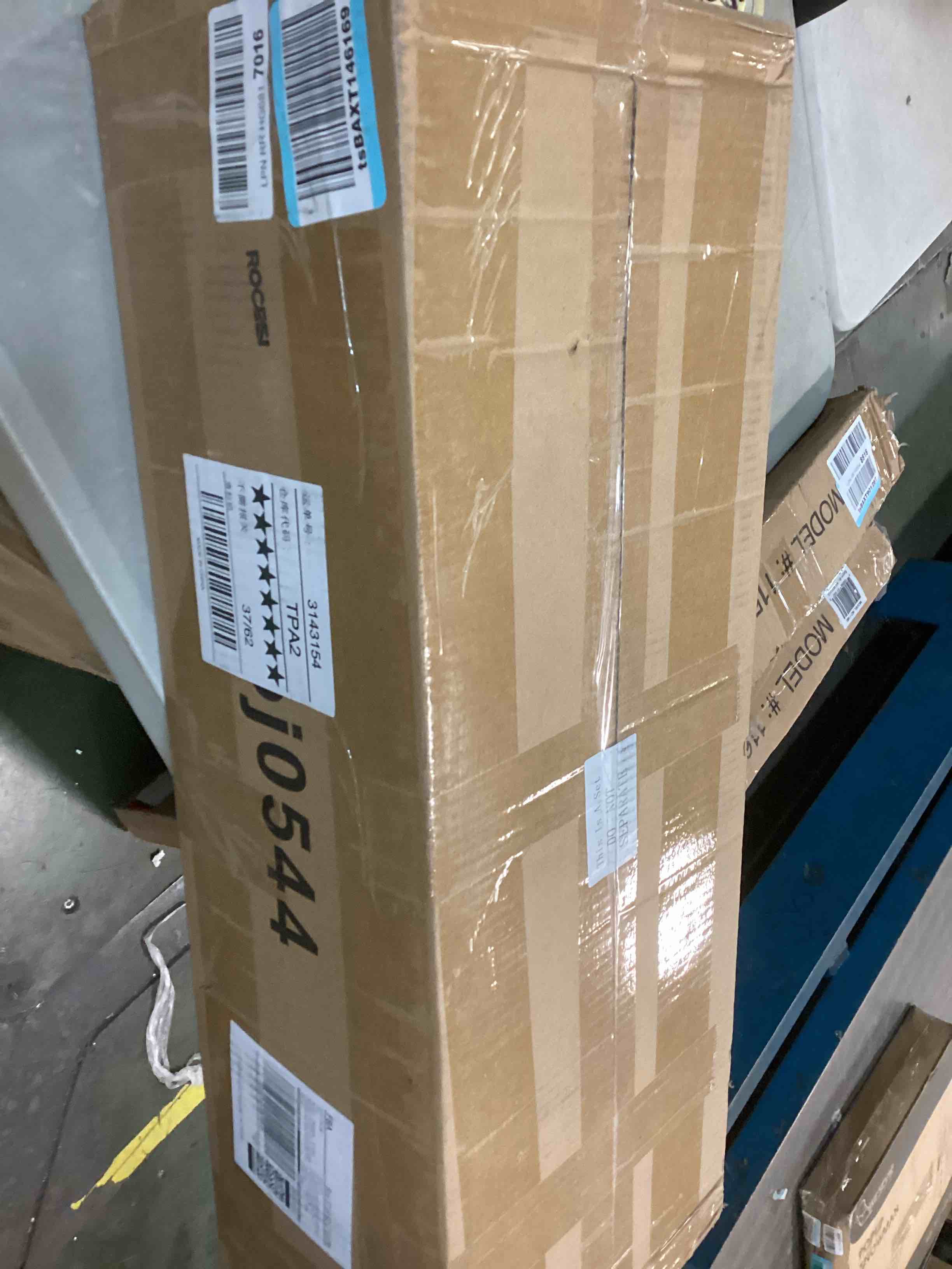 https://s3.amazonaws.com/lotting-images-prod/bidfta/ORG4931824_1703783441927.jpeg