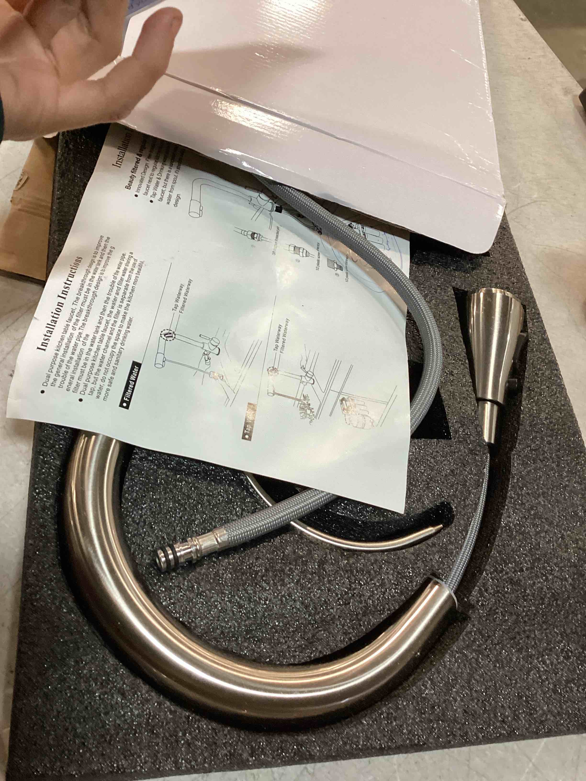 https://s3.amazonaws.com/lotting-images-prod/bidfta/ORG4931992_1703859306079.jpeg
