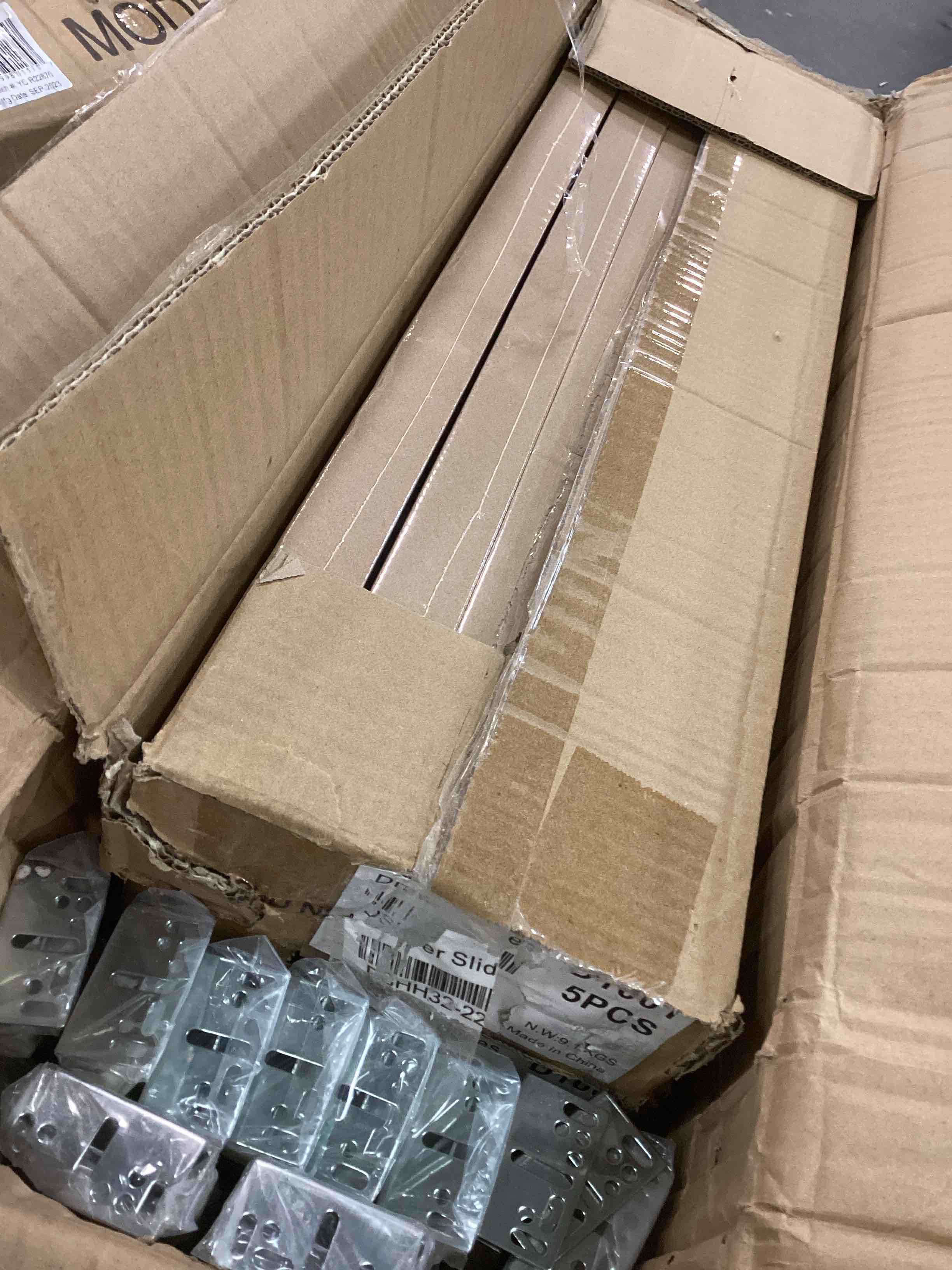 https://s3.amazonaws.com/lotting-images-prod/bidfta/ORG4932187_1703945837434.jpeg
