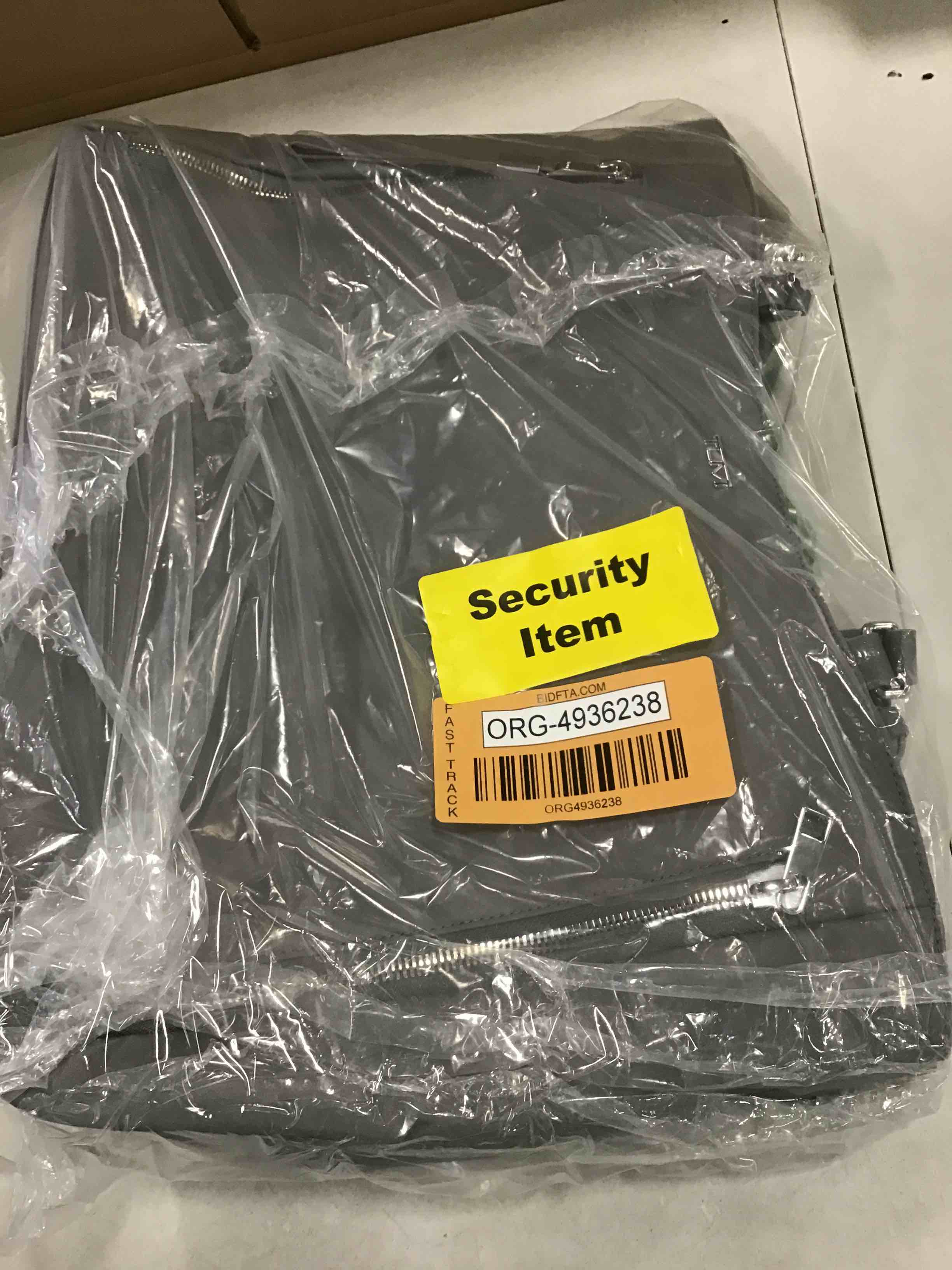 https://s3.amazonaws.com/lotting-images-prod/bidfta/ORG4936238_1703875316762.jpeg
