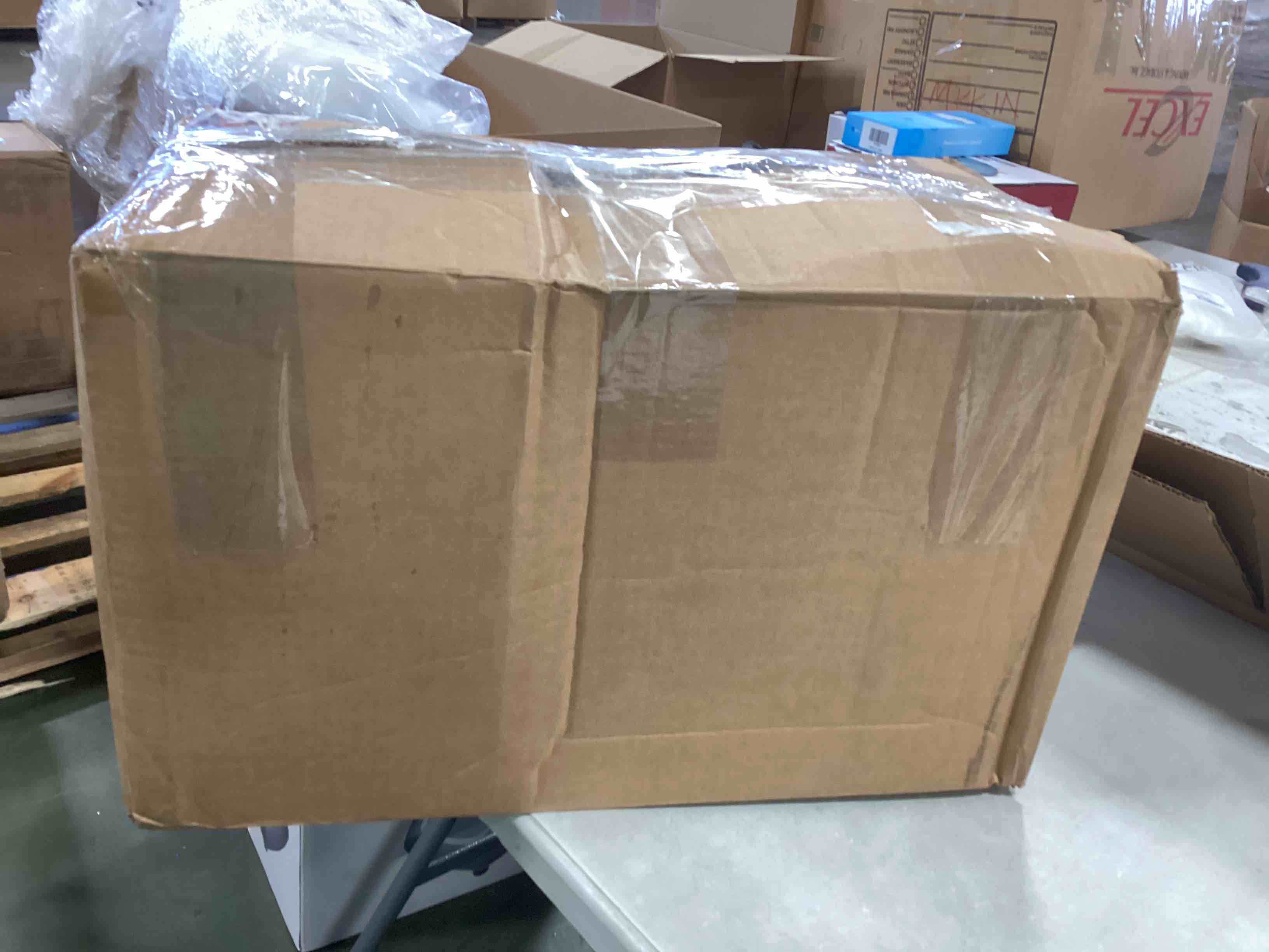 https://s3.amazonaws.com/lotting-images-prod/bidfta/ORG4936672_1704375072631.jpeg