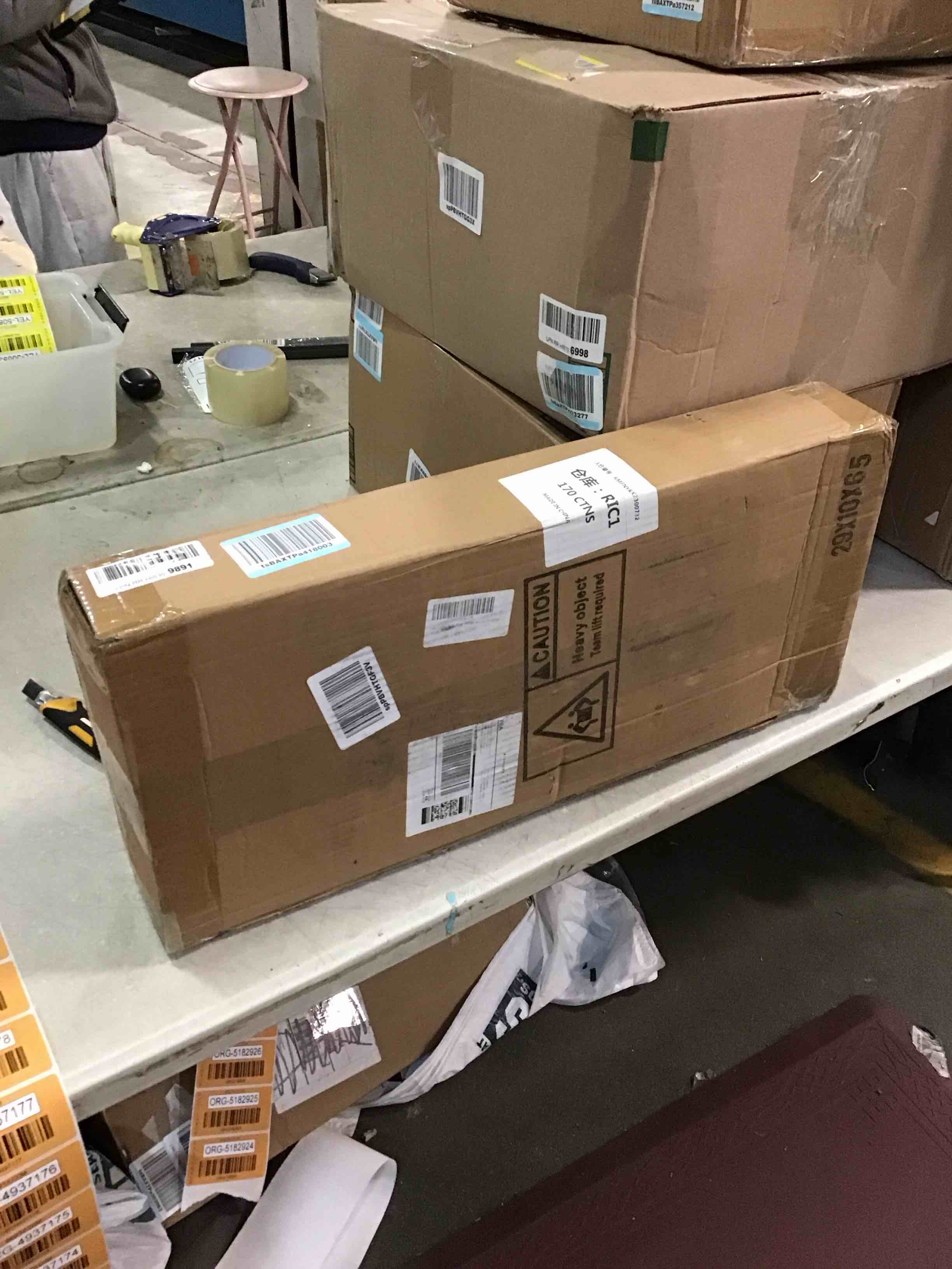 https://s3.amazonaws.com/lotting-images-prod/bidfta/ORG4937172_1703250180149.jpeg