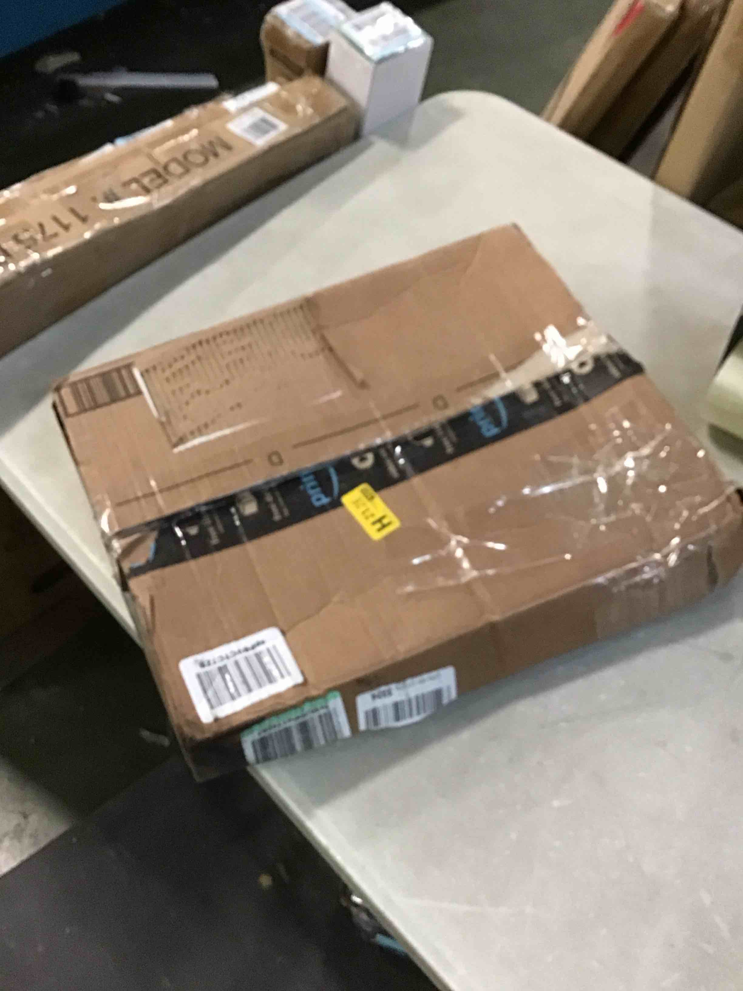 https://s3.amazonaws.com/lotting-images-prod/bidfta/ORG4937426_1703352574097.jpeg