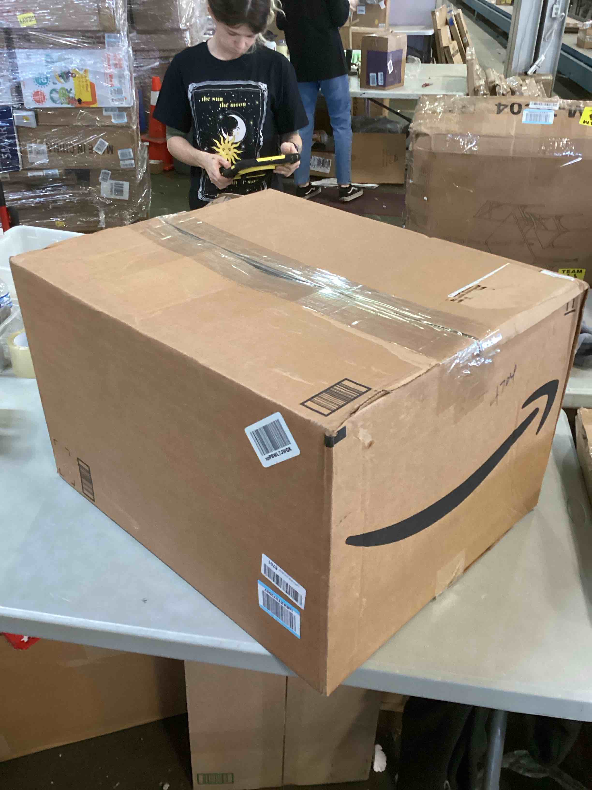 https://s3.amazonaws.com/lotting-images-prod/bidfta/ORG4937838_1703704955042.jpeg