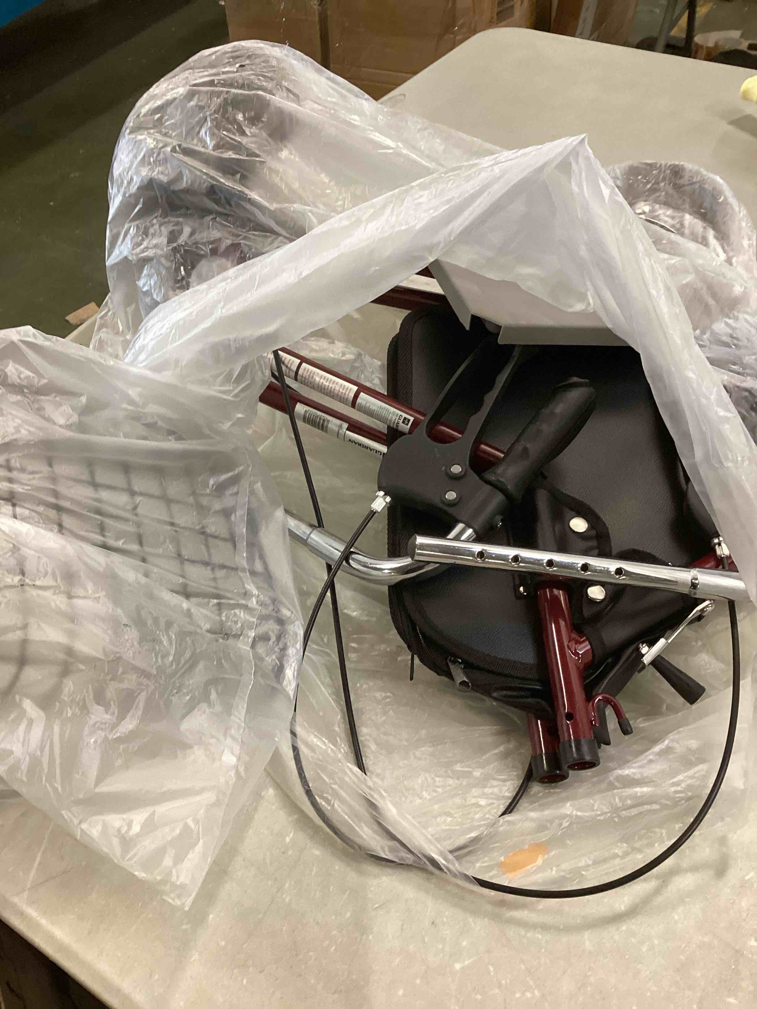 https://s3.amazonaws.com/lotting-images-prod/bidfta/ORG4938231_1704292651133.jpeg
