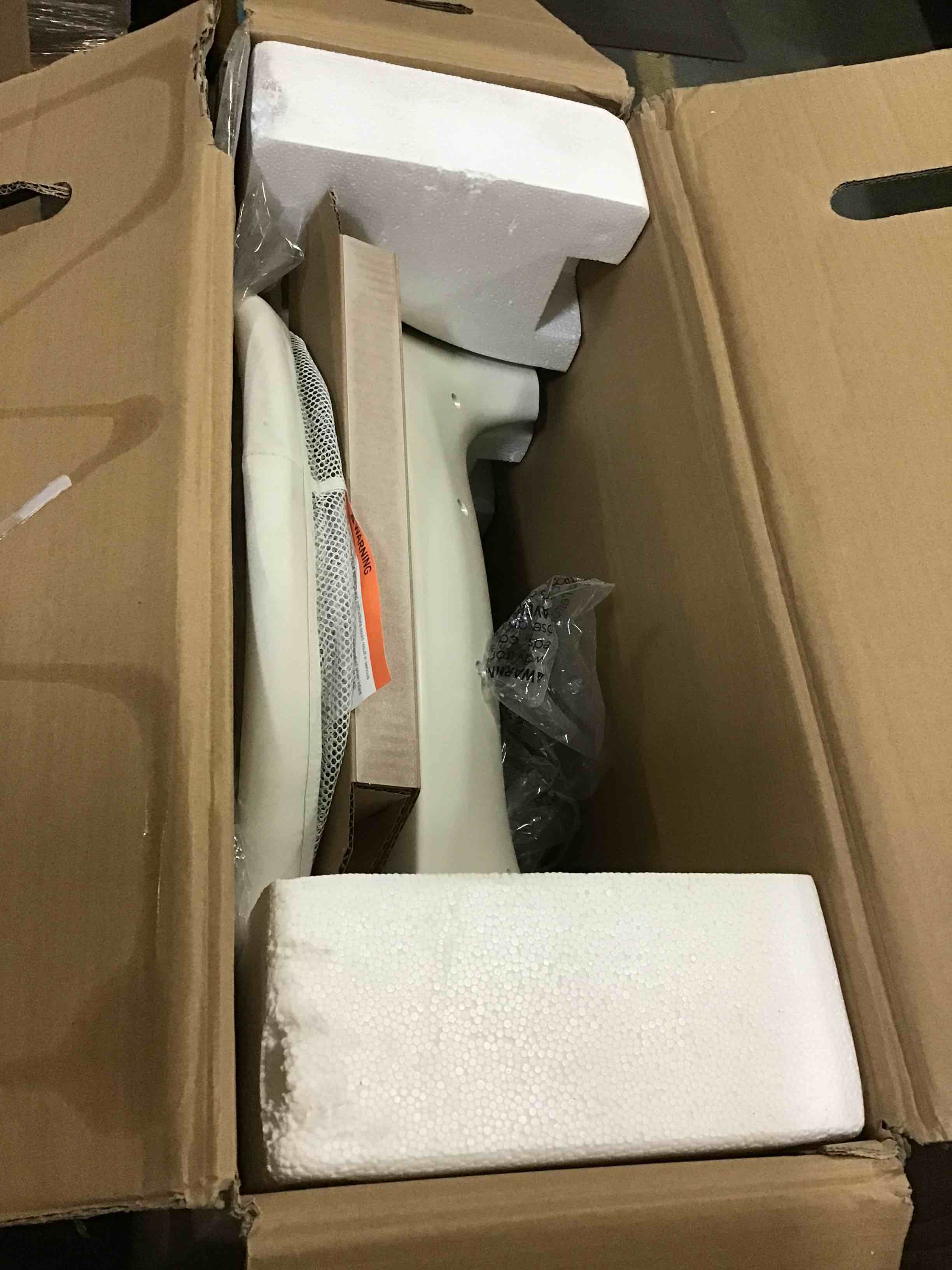 https://s3.amazonaws.com/lotting-images-prod/bidfta/ORG4955744_1685967147927.jpeg