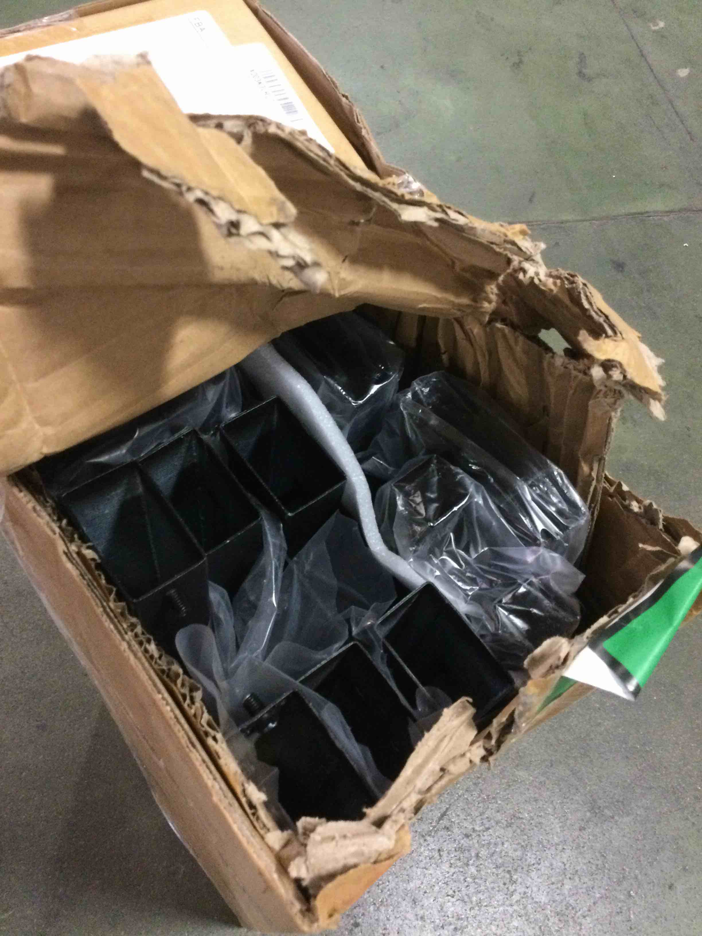 https://s3.amazonaws.com/lotting-images-prod/bidfta/ORG4956789_1686315410733.jpeg