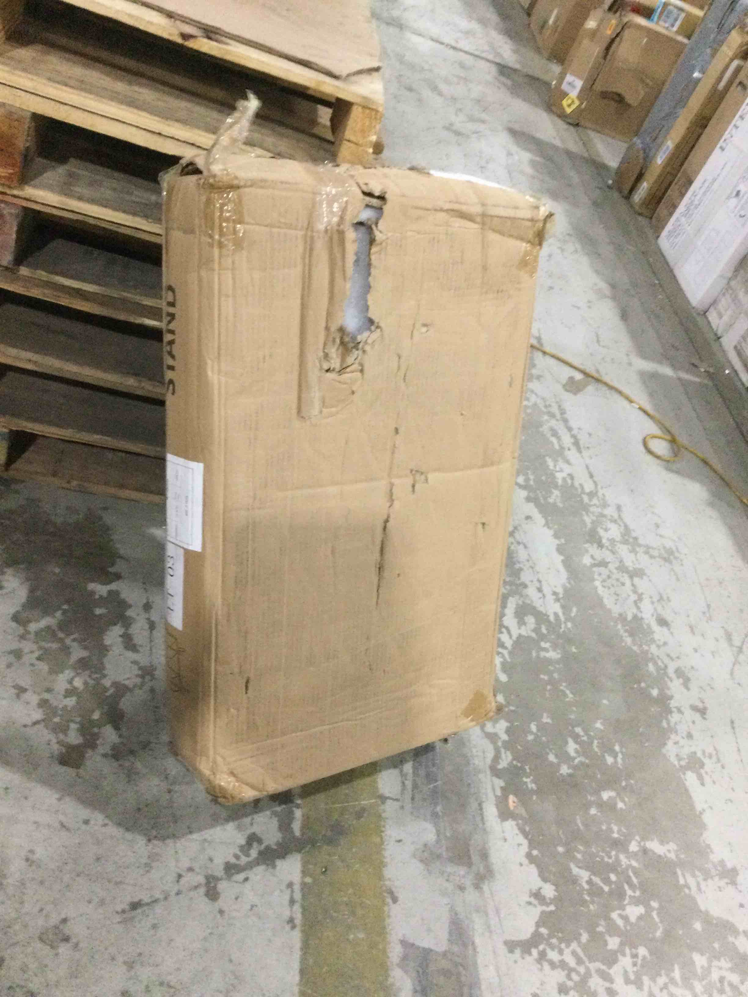 https://s3.amazonaws.com/lotting-images-prod/bidfta/ORG4970526_1692628136434.jpeg