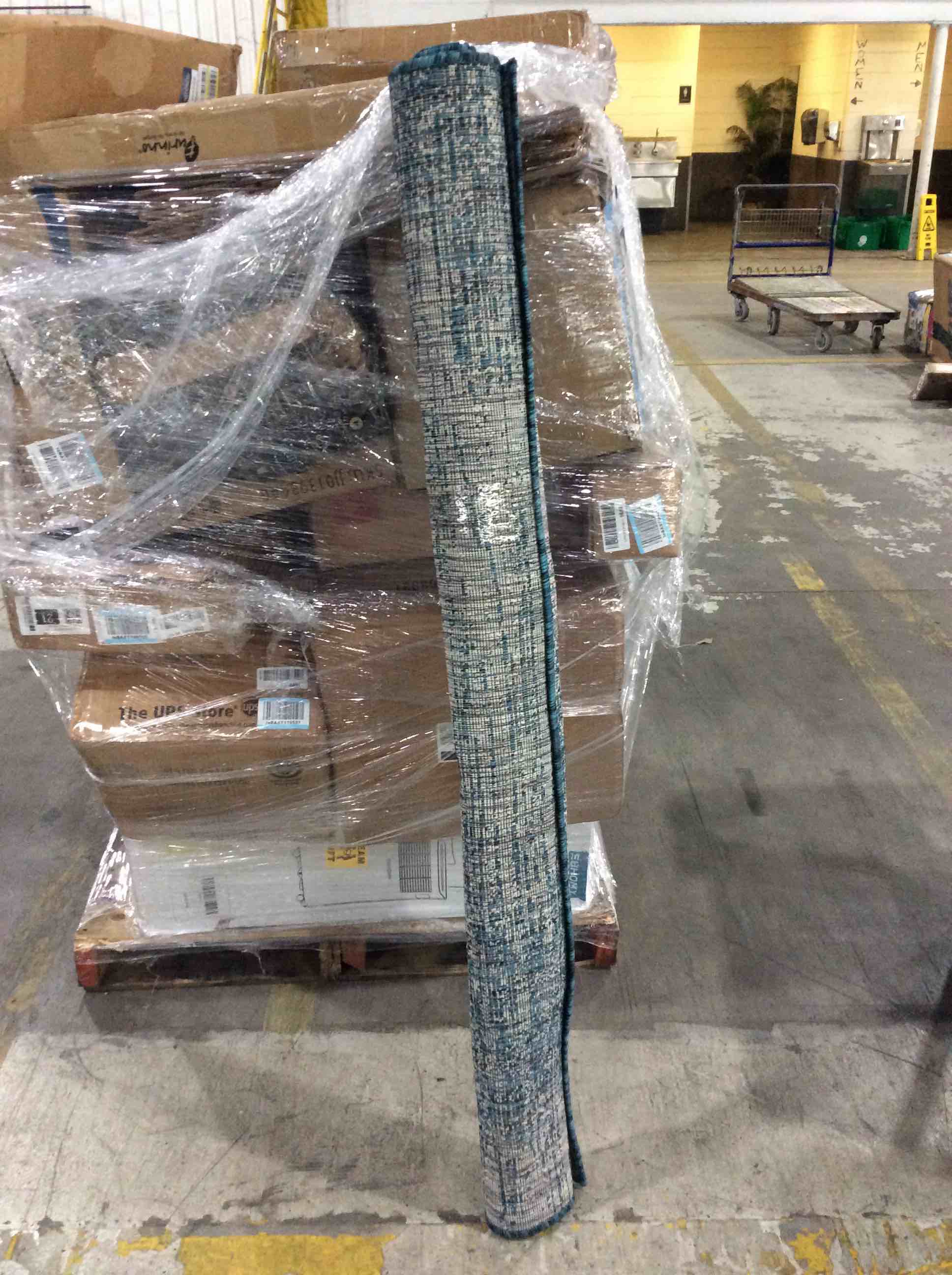 https://s3.amazonaws.com/lotting-images-prod/bidfta/ORG4971736_1695049240815.jpeg