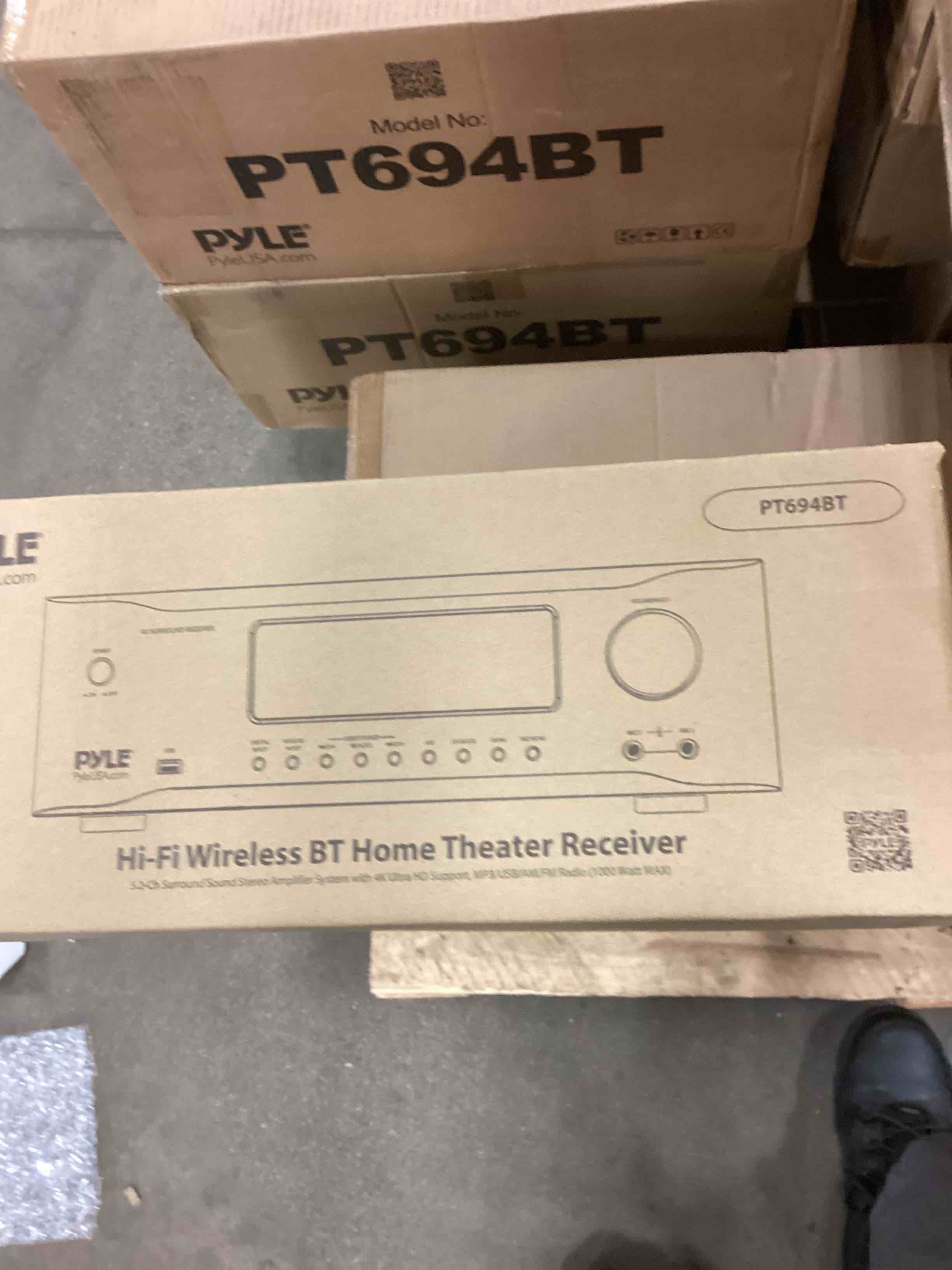 https://s3.amazonaws.com/lotting-images-prod/bidfta/ORG4996067_1690568310232.jpeg