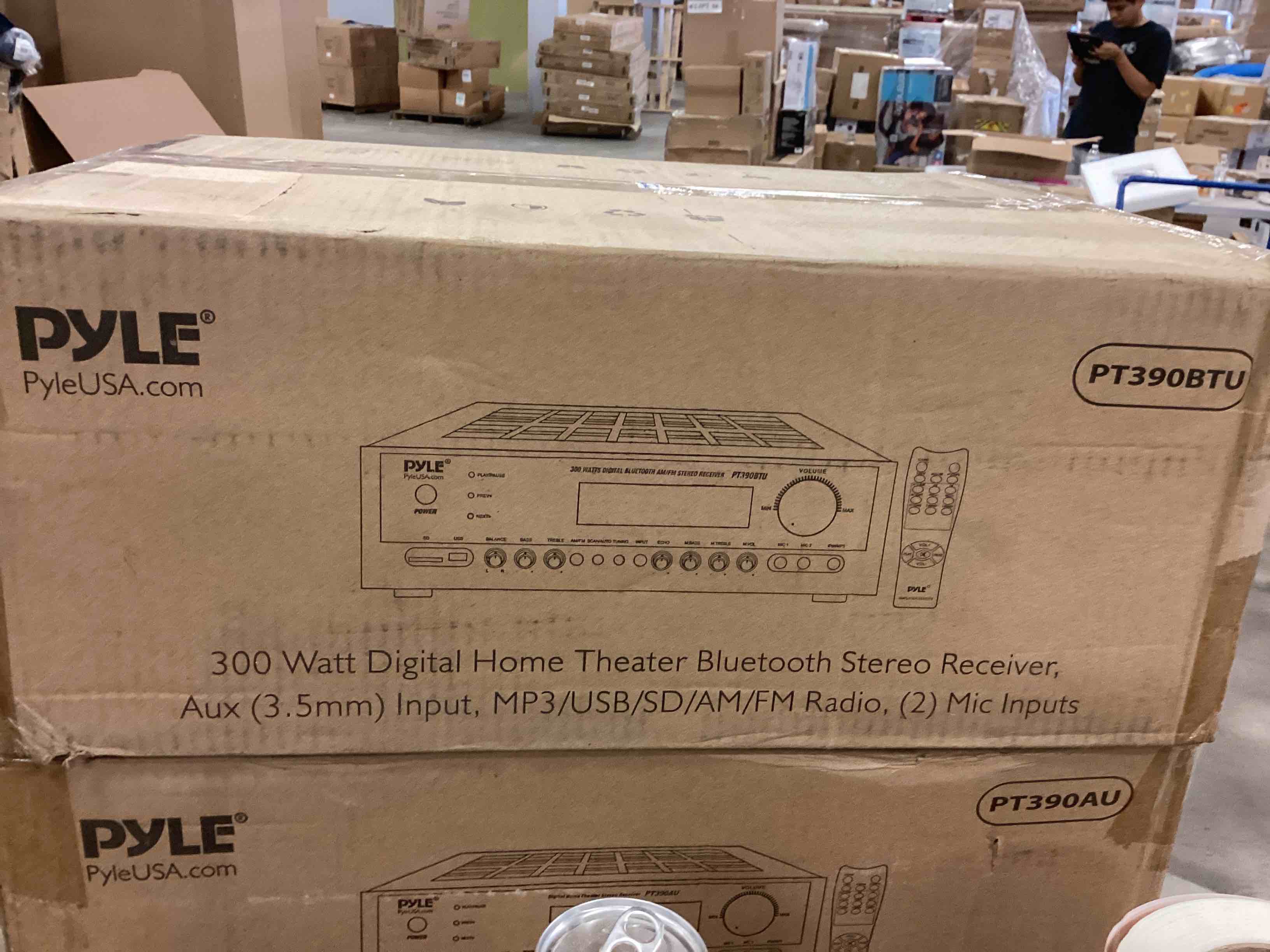 https://s3.amazonaws.com/lotting-images-prod/bidfta/ORG4996073_1690570382650.jpeg