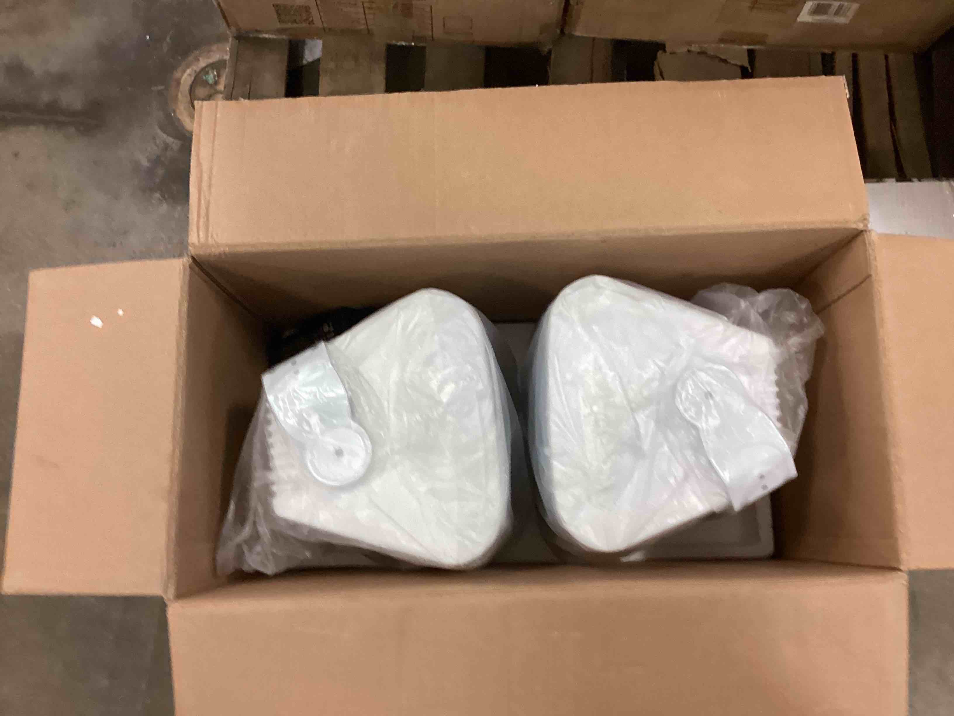 https://s3.amazonaws.com/lotting-images-prod/bidfta/ORG4996084_1690575360066.jpeg