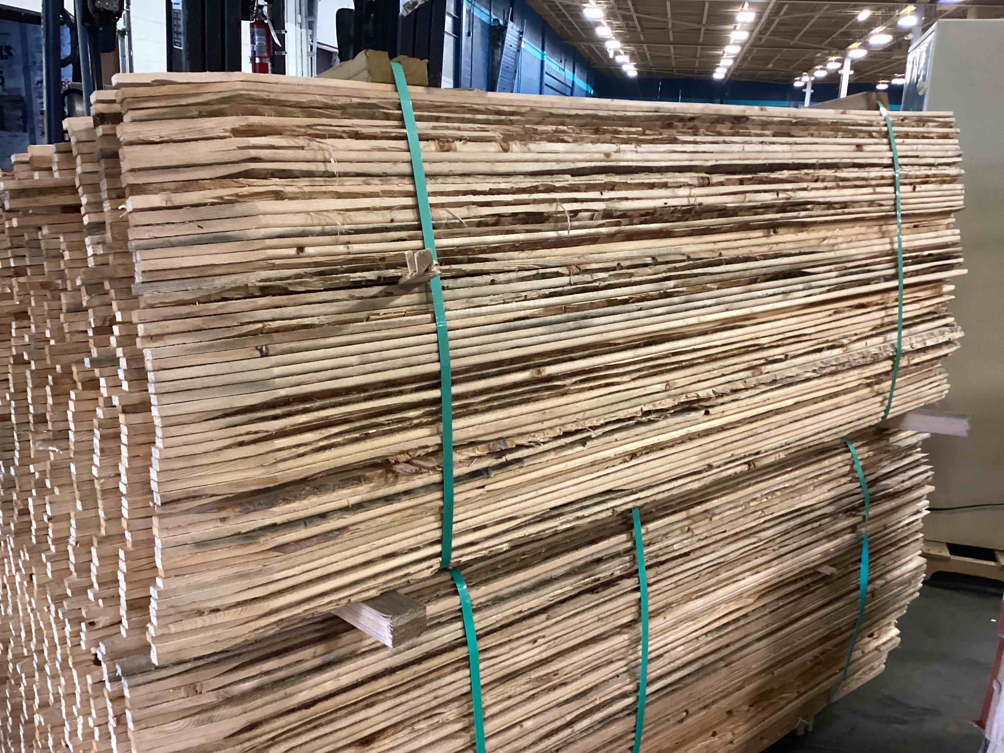506 pieces 1/2 x 4 x 6’ rustic stockade fence pickets your bid per picket 