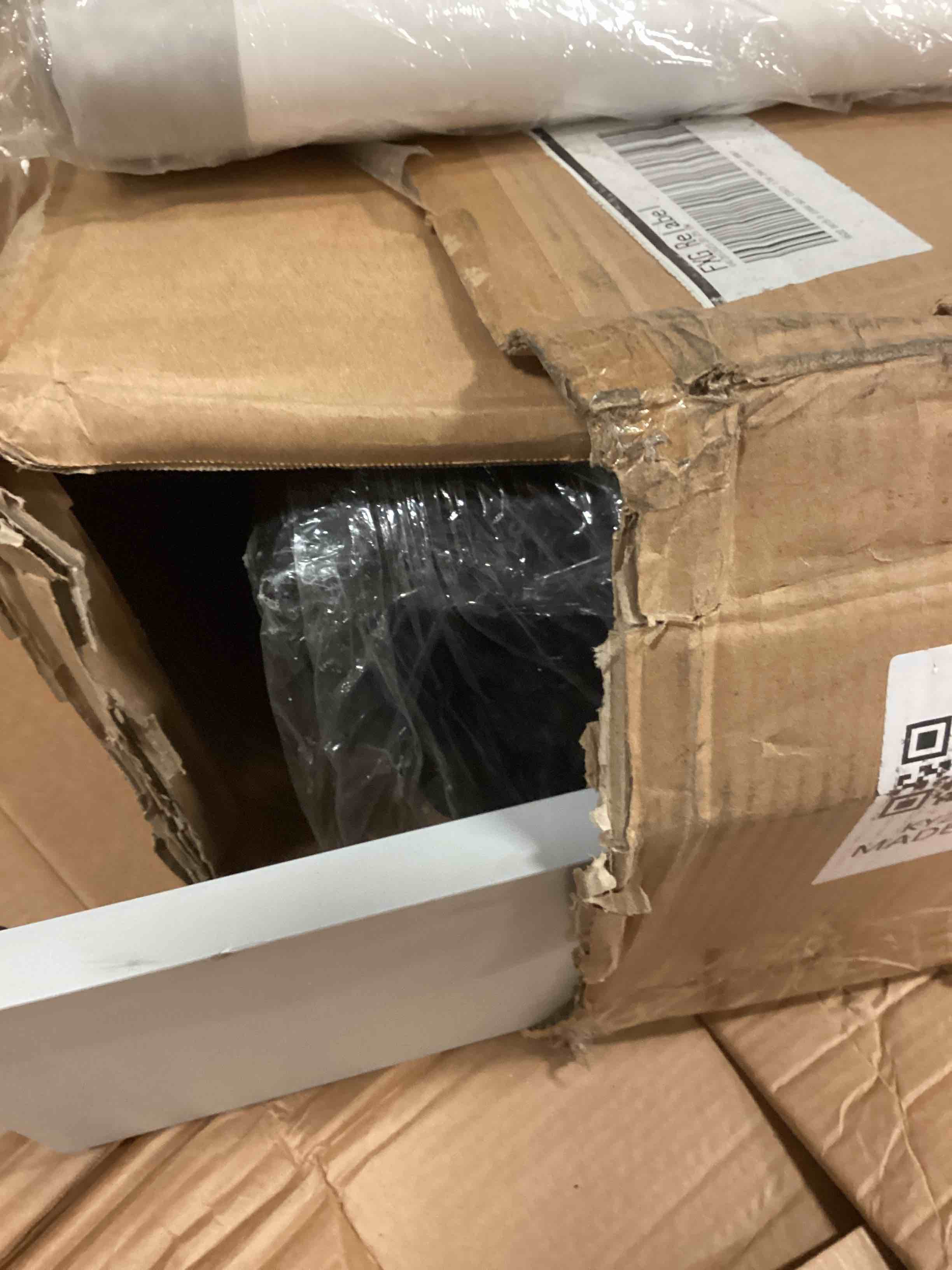 https://s3.amazonaws.com/lotting-images-prod/bidfta/ORG4998246_1689608882616.jpeg