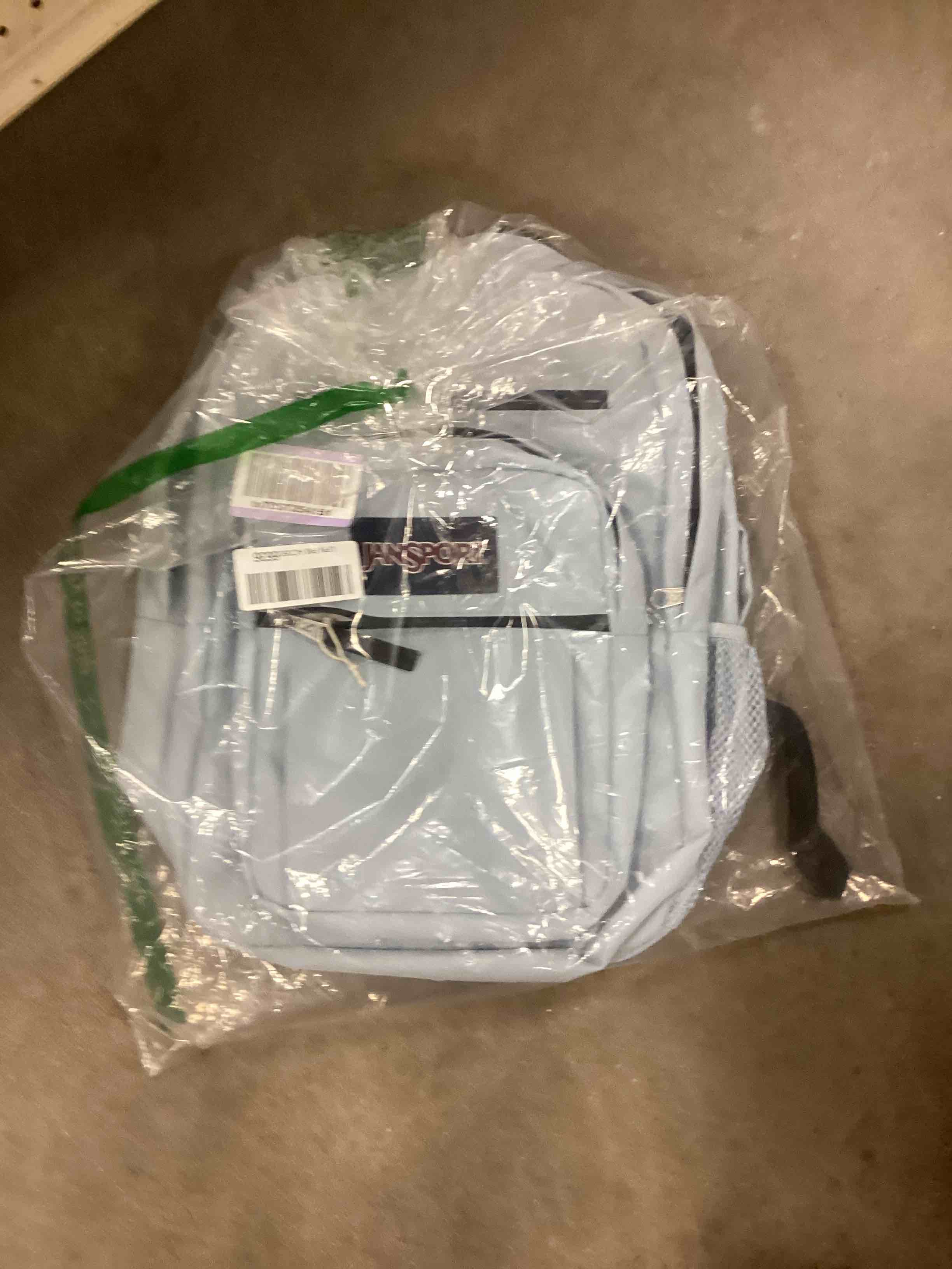 https://s3.amazonaws.com/lotting-images-prod/bidfta/ORG4998592_1688740350379.jpeg