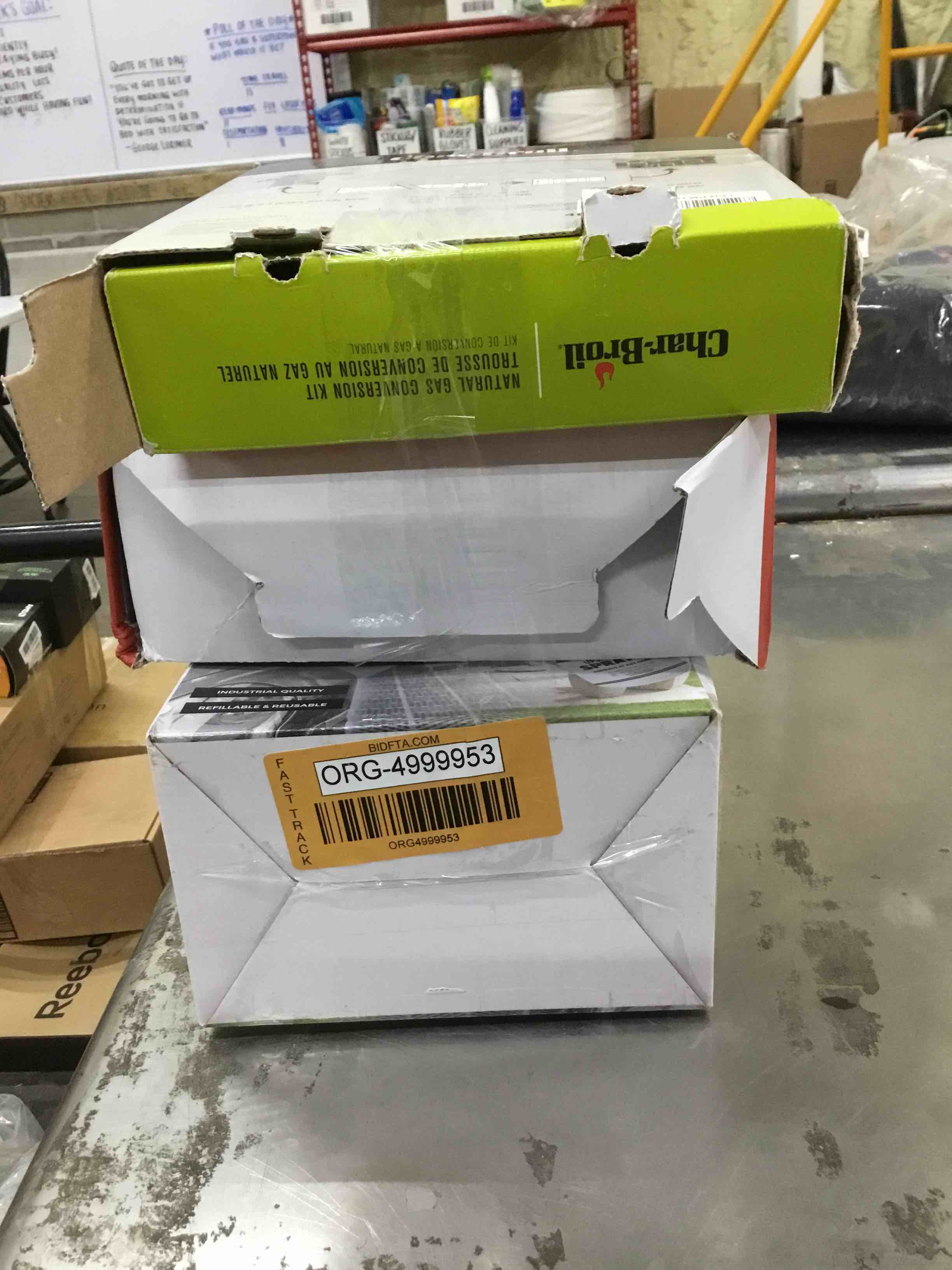 https://s3.amazonaws.com/lotting-images-prod/bidfta/ORG4999953_1696432204225.jpeg