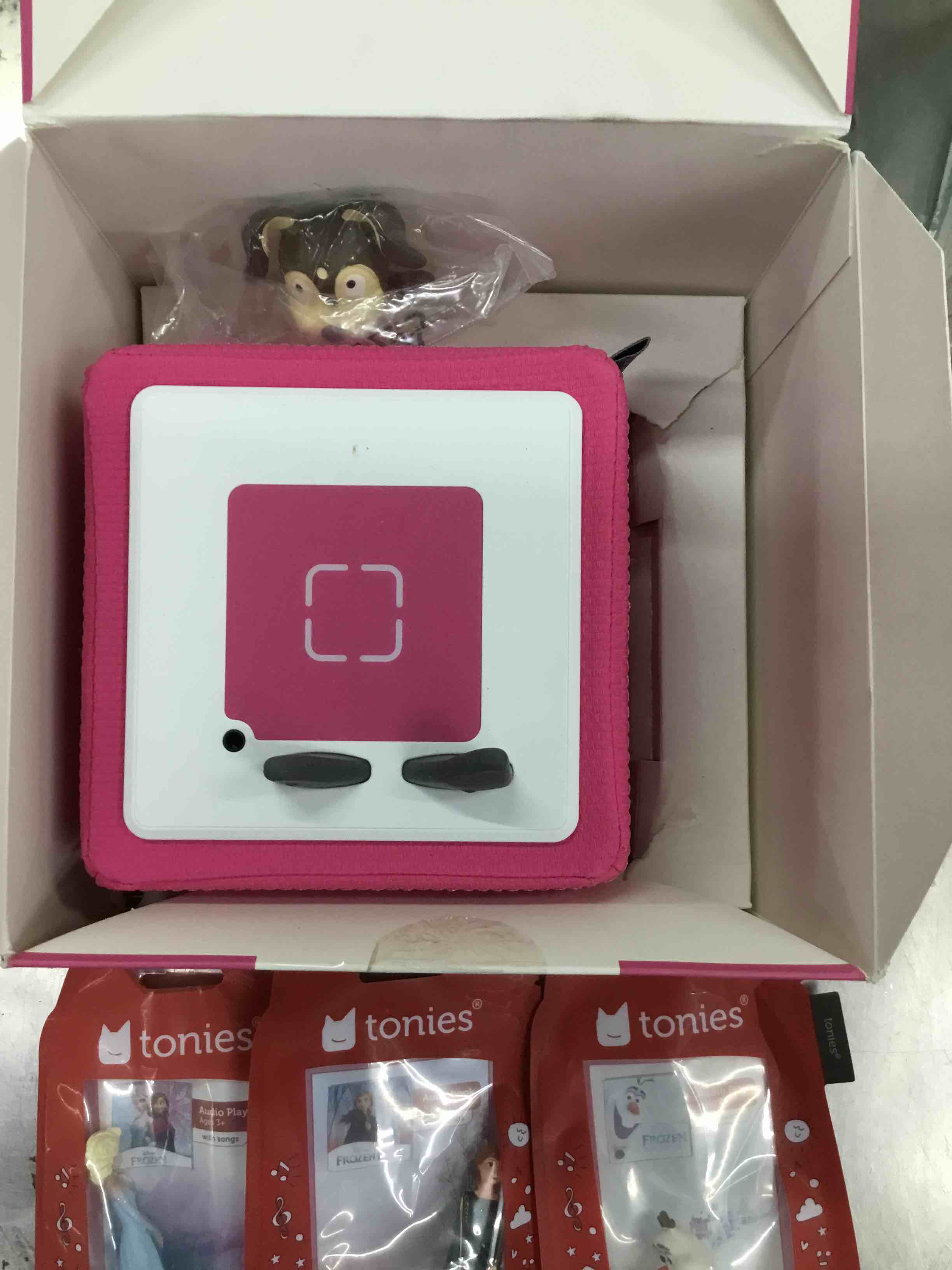 https://s3.amazonaws.com/lotting-images-prod/bidfta/ORG4999956_1696432942866.jpeg