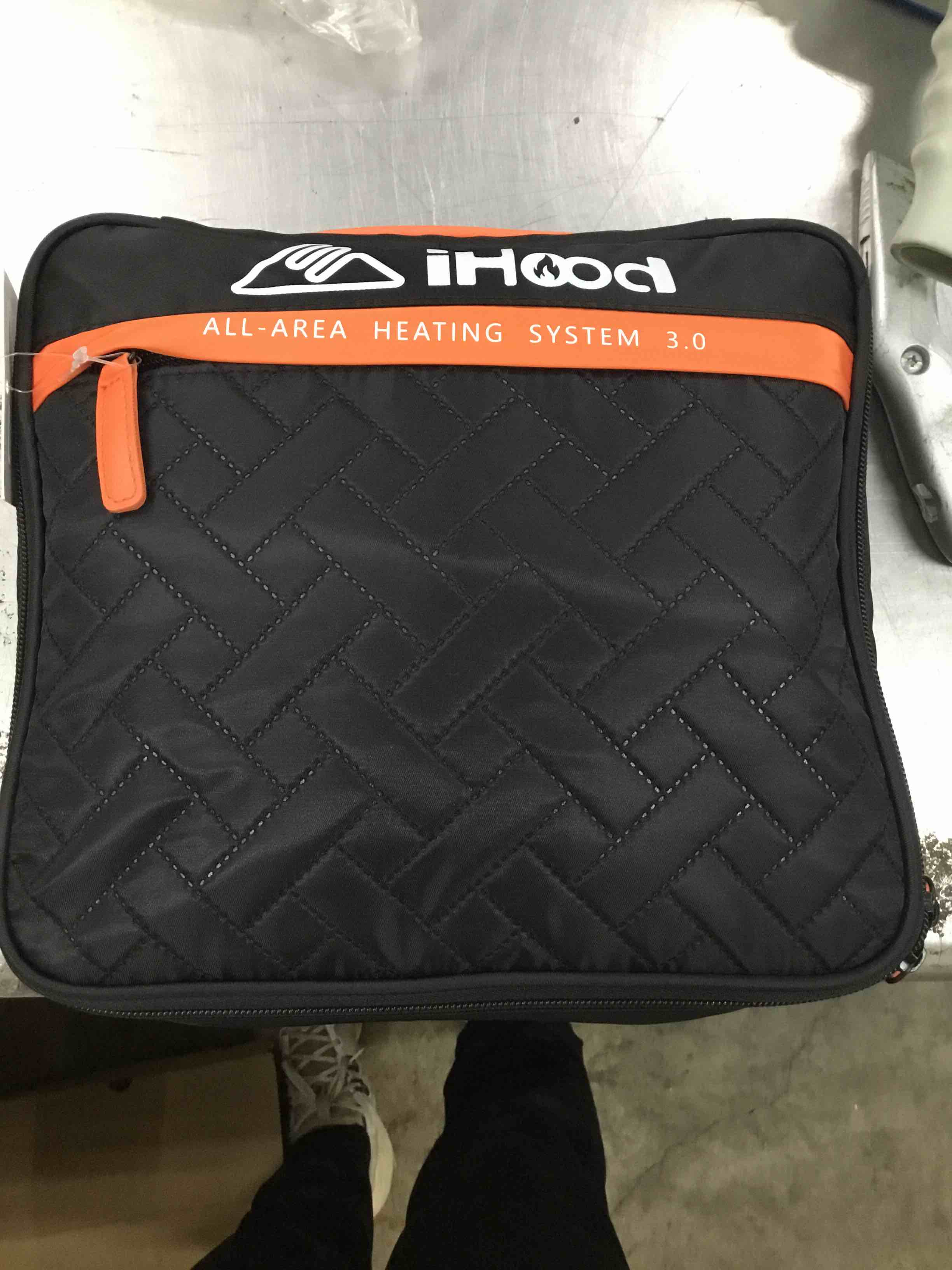 https://s3.amazonaws.com/lotting-images-prod/bidfta/ORG5000062_1696537315067.jpeg