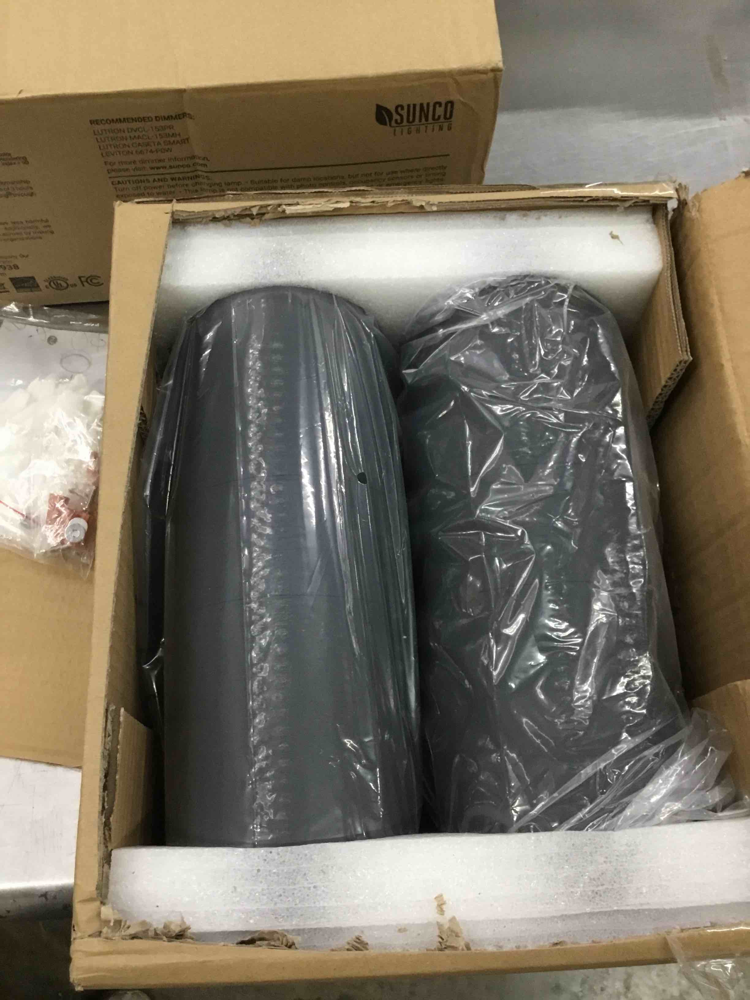 https://s3.amazonaws.com/lotting-images-prod/bidfta/ORG5000719_1698688875981.jpeg