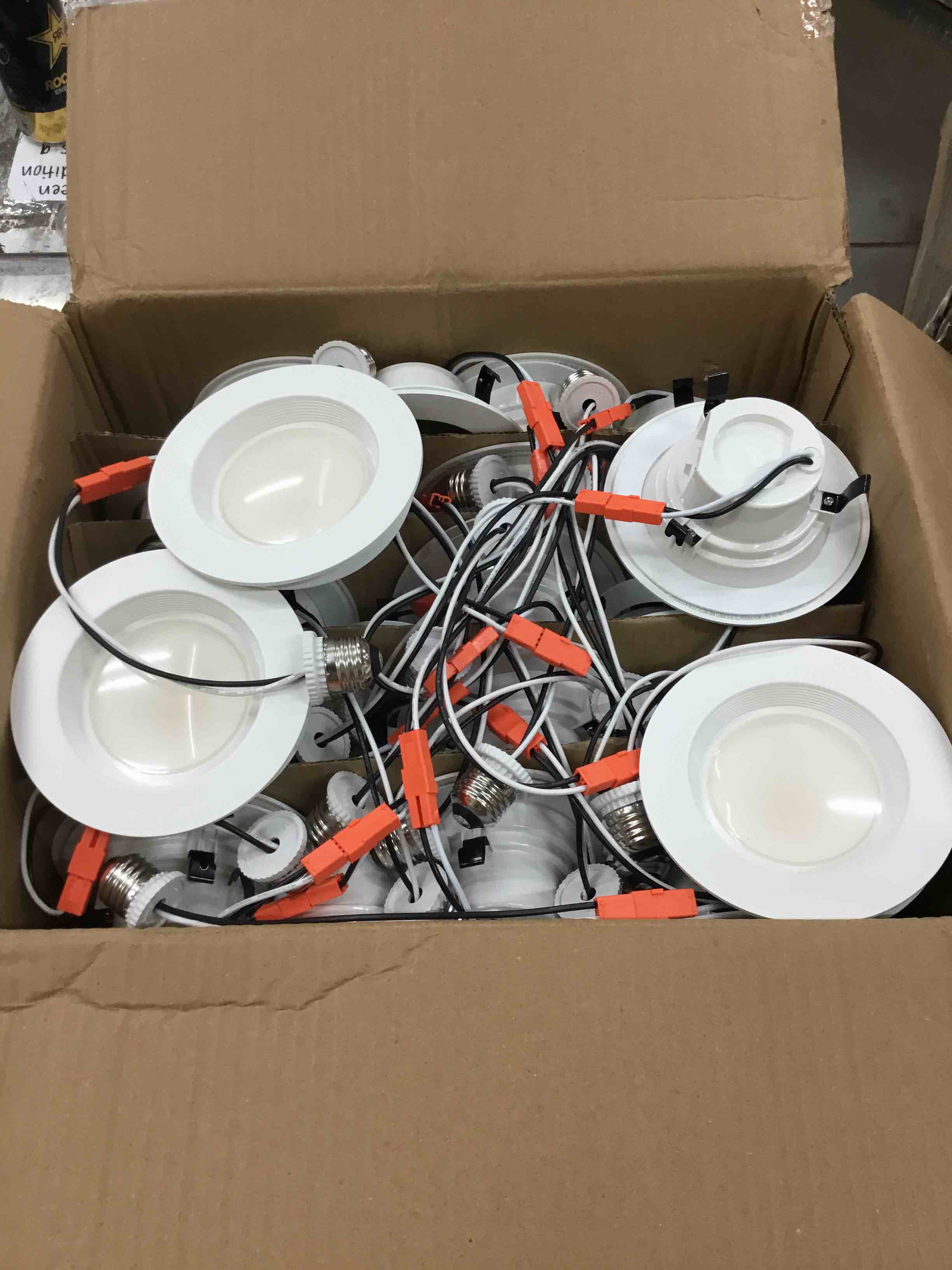 https://s3.amazonaws.com/lotting-images-prod/bidfta/ORG5000719_1698688917073.jpeg