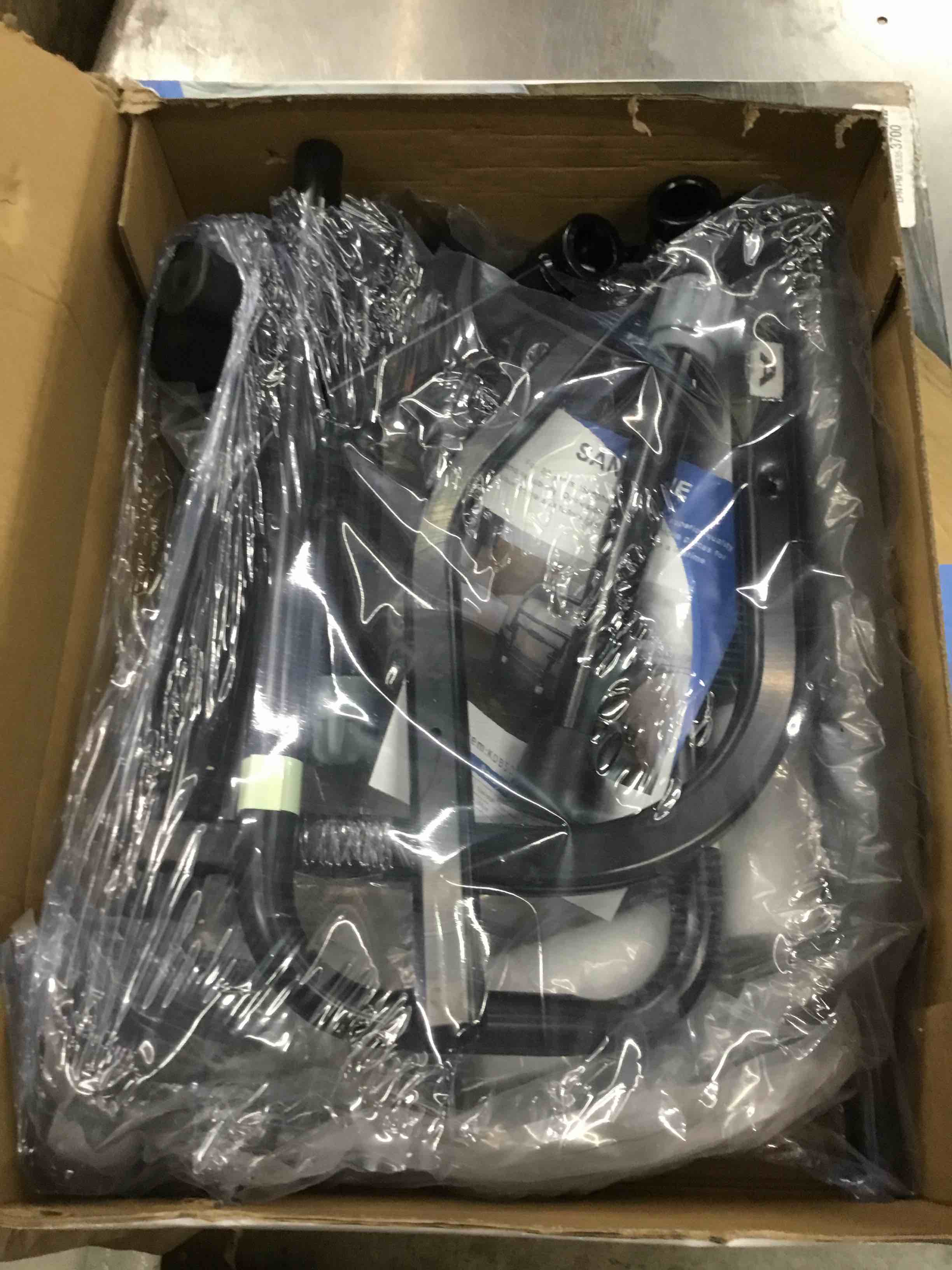 https://s3.amazonaws.com/lotting-images-prod/bidfta/ORG5000740_1698693075431.jpeg