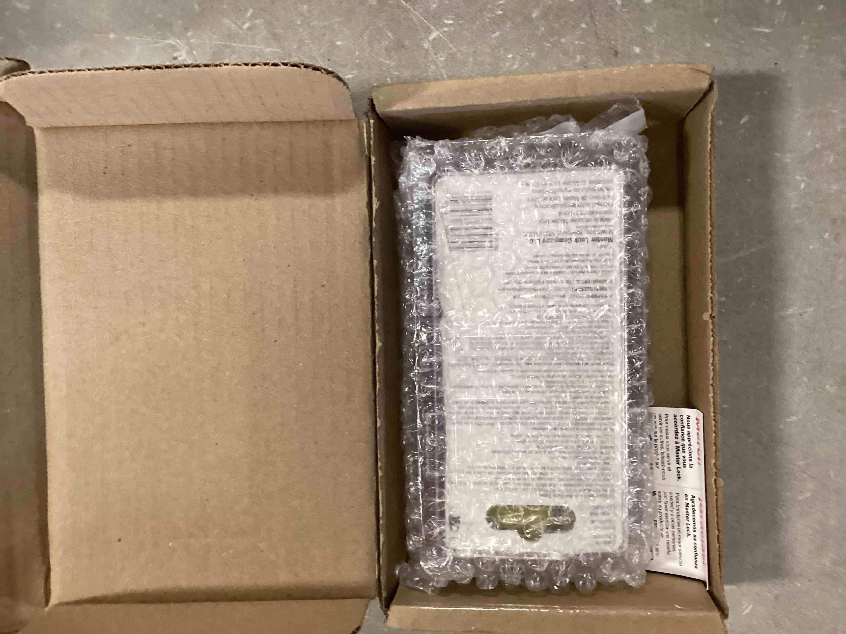 https://s3.amazonaws.com/lotting-images-prod/bidfta/ORG5003160_1721652772563.jpeg