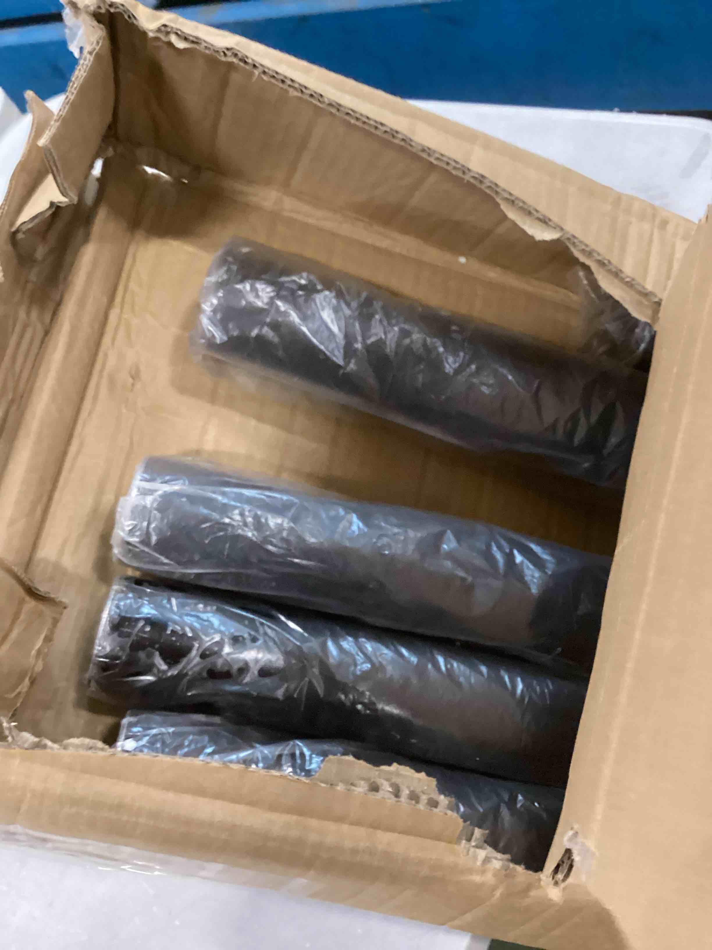 https://s3.amazonaws.com/lotting-images-prod/bidfta/ORG5005061_1721234281372.jpeg