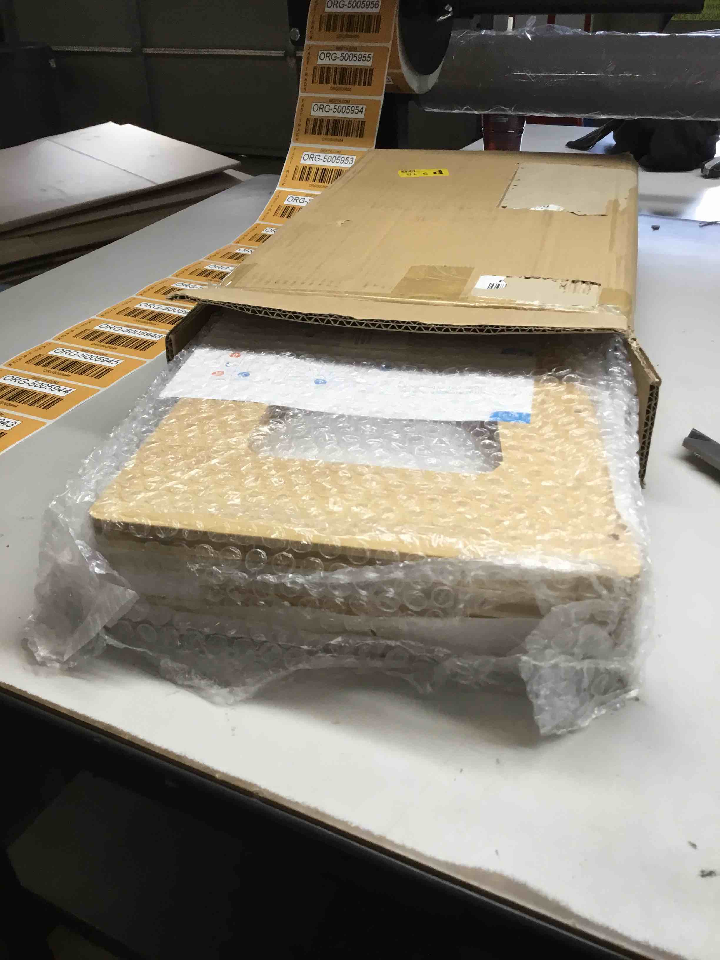 https://s3.amazonaws.com/lotting-images-prod/bidfta/ORG5005942_1711380075071.jpeg