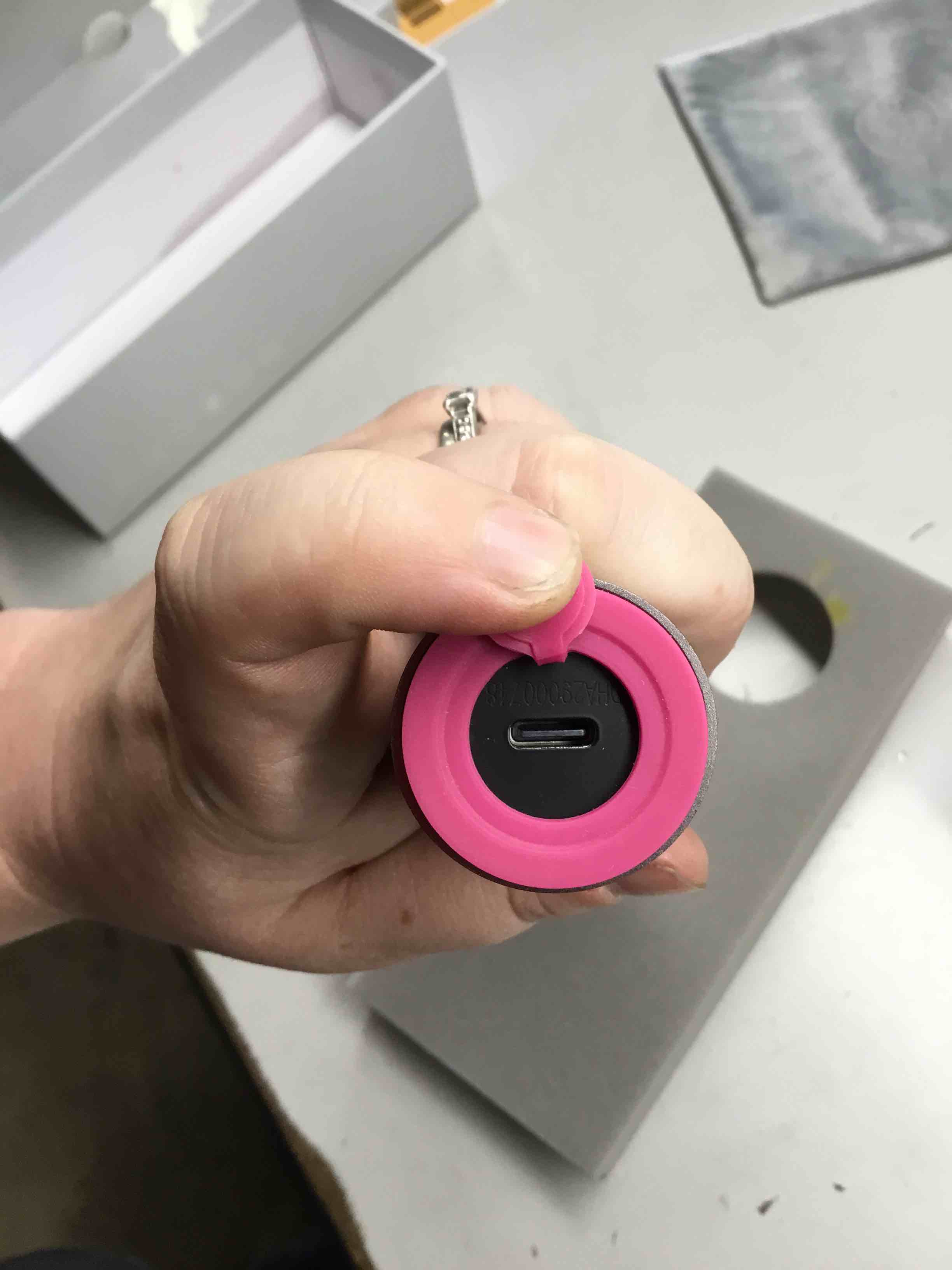 https://s3.amazonaws.com/lotting-images-prod/bidfta/ORG5005979_1711391473297.jpeg
