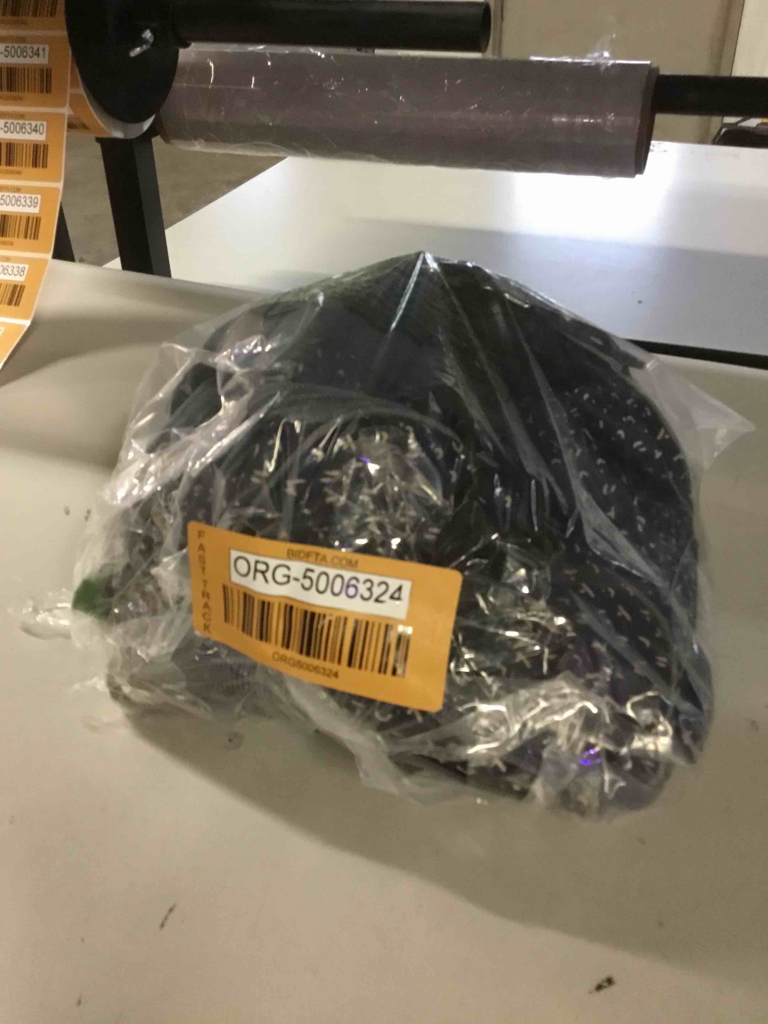 https://s3.amazonaws.com/lotting-images-prod/bidfta/ORG5006324_1712066343786.jpeg